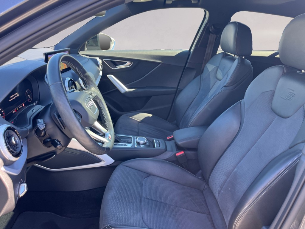 AUDI Q2 40 TFSI S line quattro S-tronic-image-8