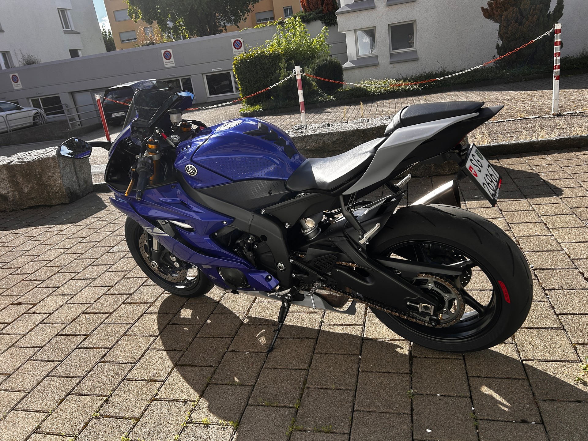 YAMAHA YZF-R6-image-3