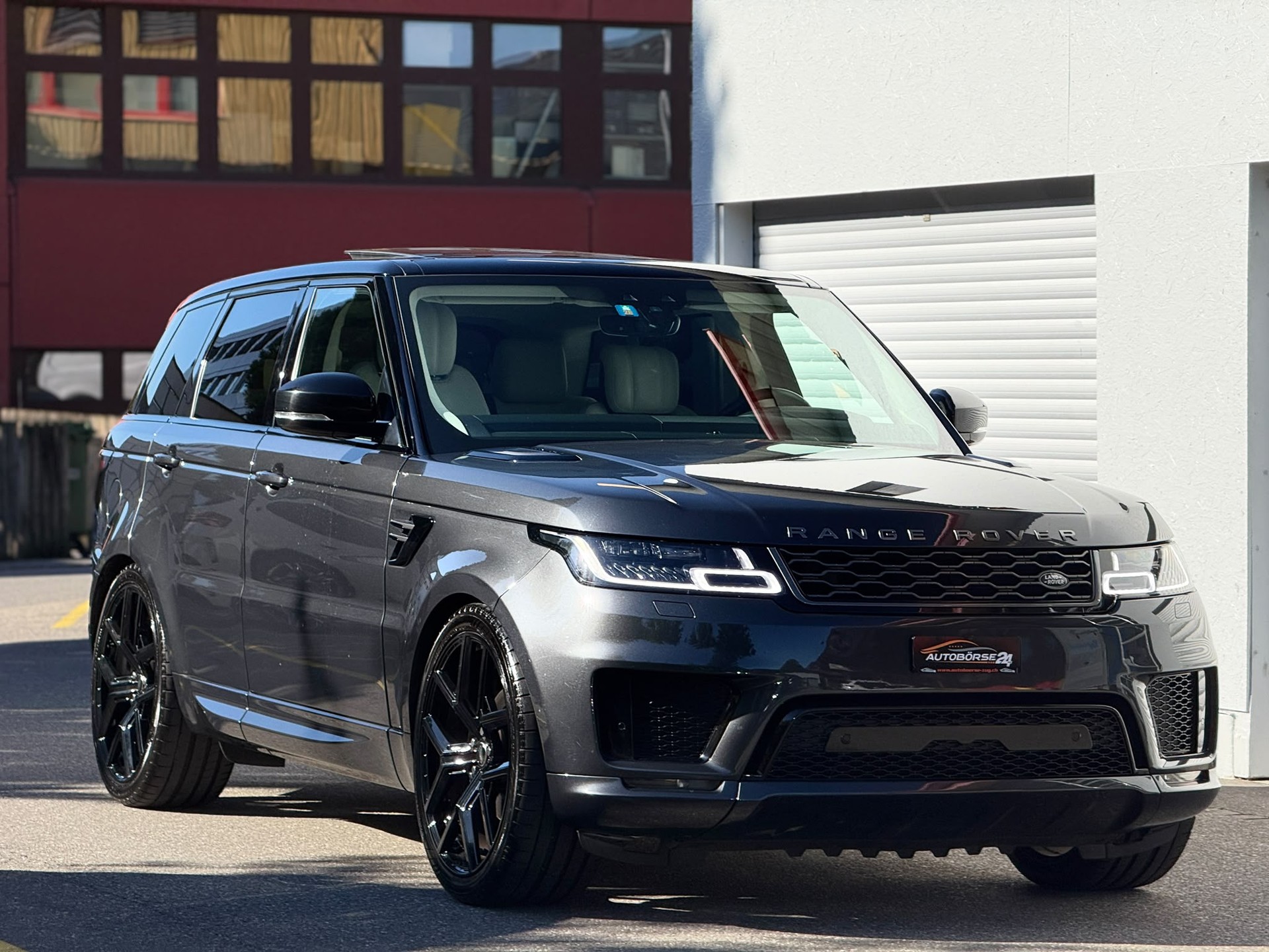 LAND ROVER Range Rover Sport 3.0 SDV6 HSE Dynamic-showroom-element-1
