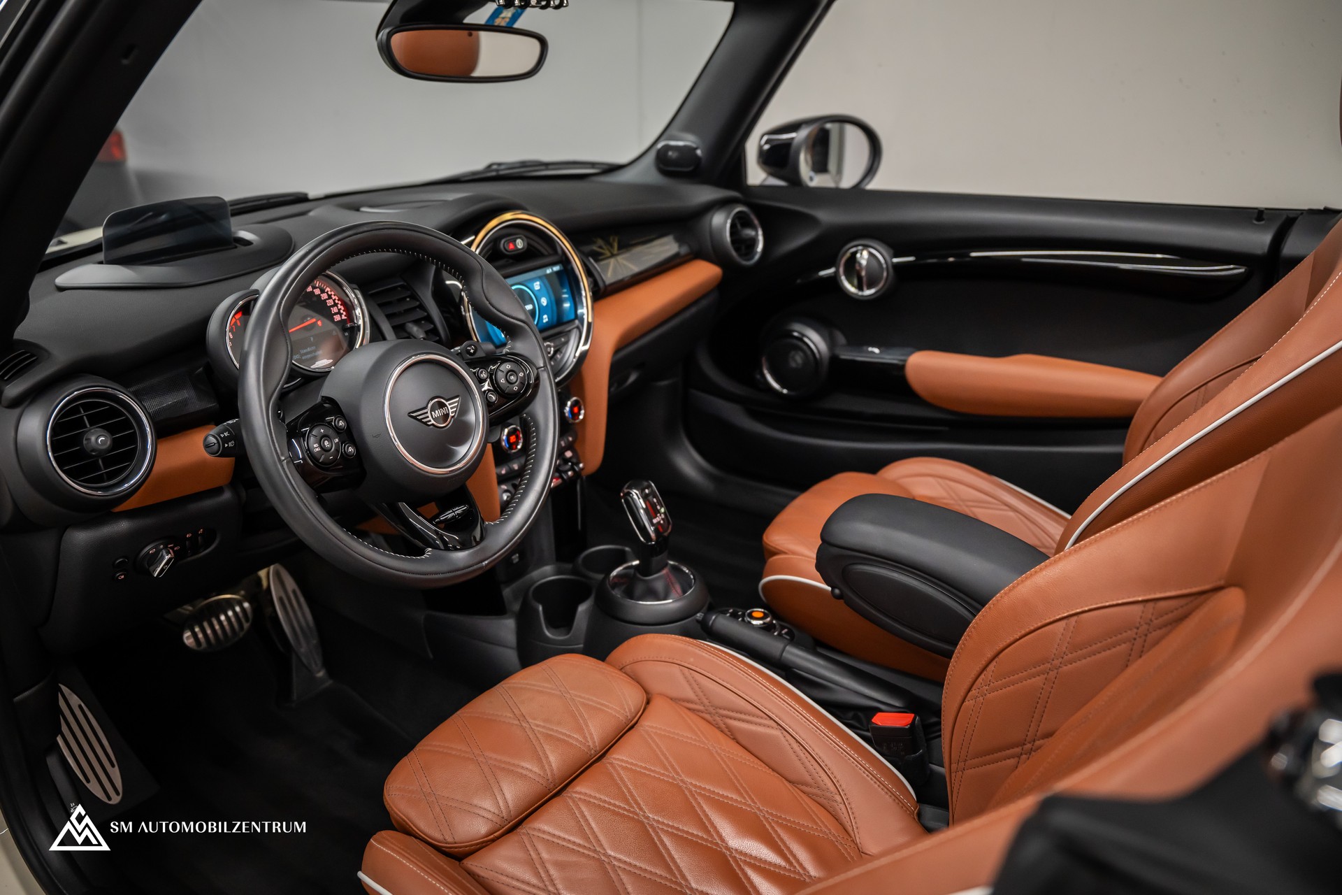 MINI Cabrio F57 2.0i John Cooper Works SAG / CH / Chili / Head-Up / Rückfahrkamera / Harman&Kardon-image-14