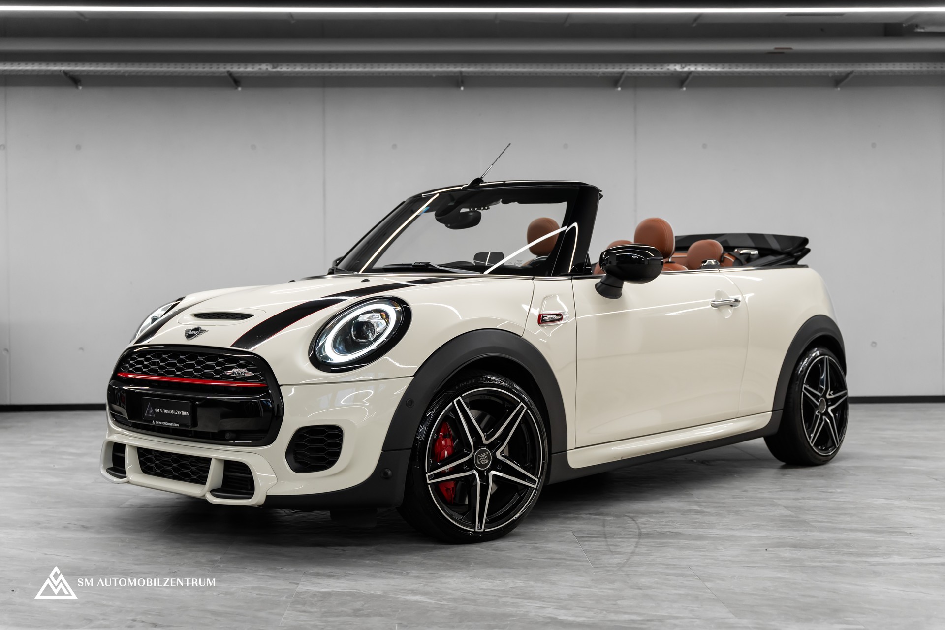 MINI Cabrio F57 2.0i John Cooper Works SAG / CH / Chili / Head-Up / Rückfahrkamera / Harman&Kardon
