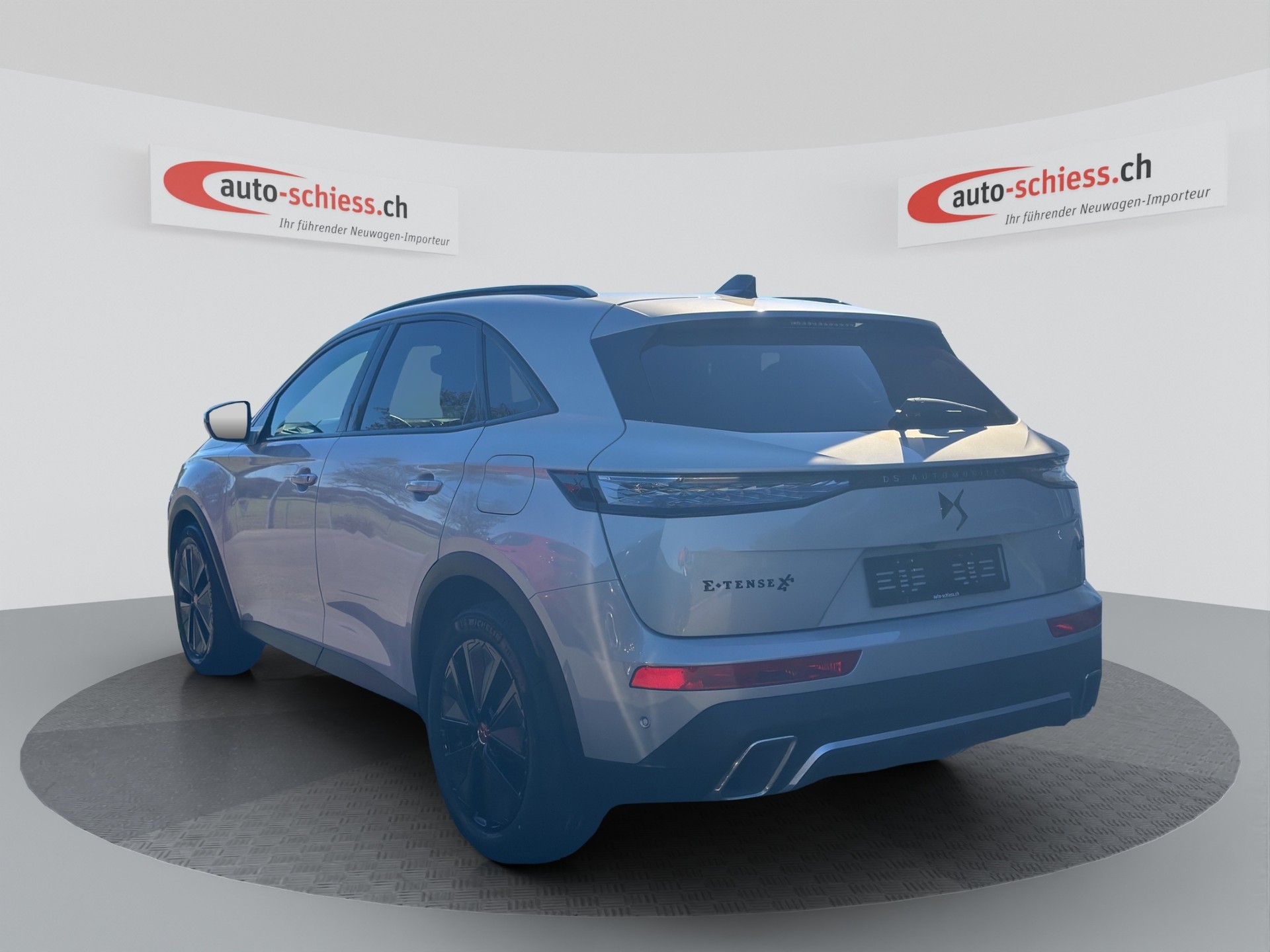 DS AUTOMOBILES DS7 DS 7 Crossback E-Tense 300 4x4 Performance Line +-showroom-element-2
