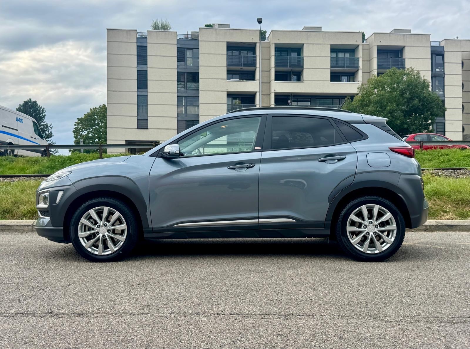 HYUNDAI Kona 1.6 T-GDi Launch 4WD DCT-showroom-element-1