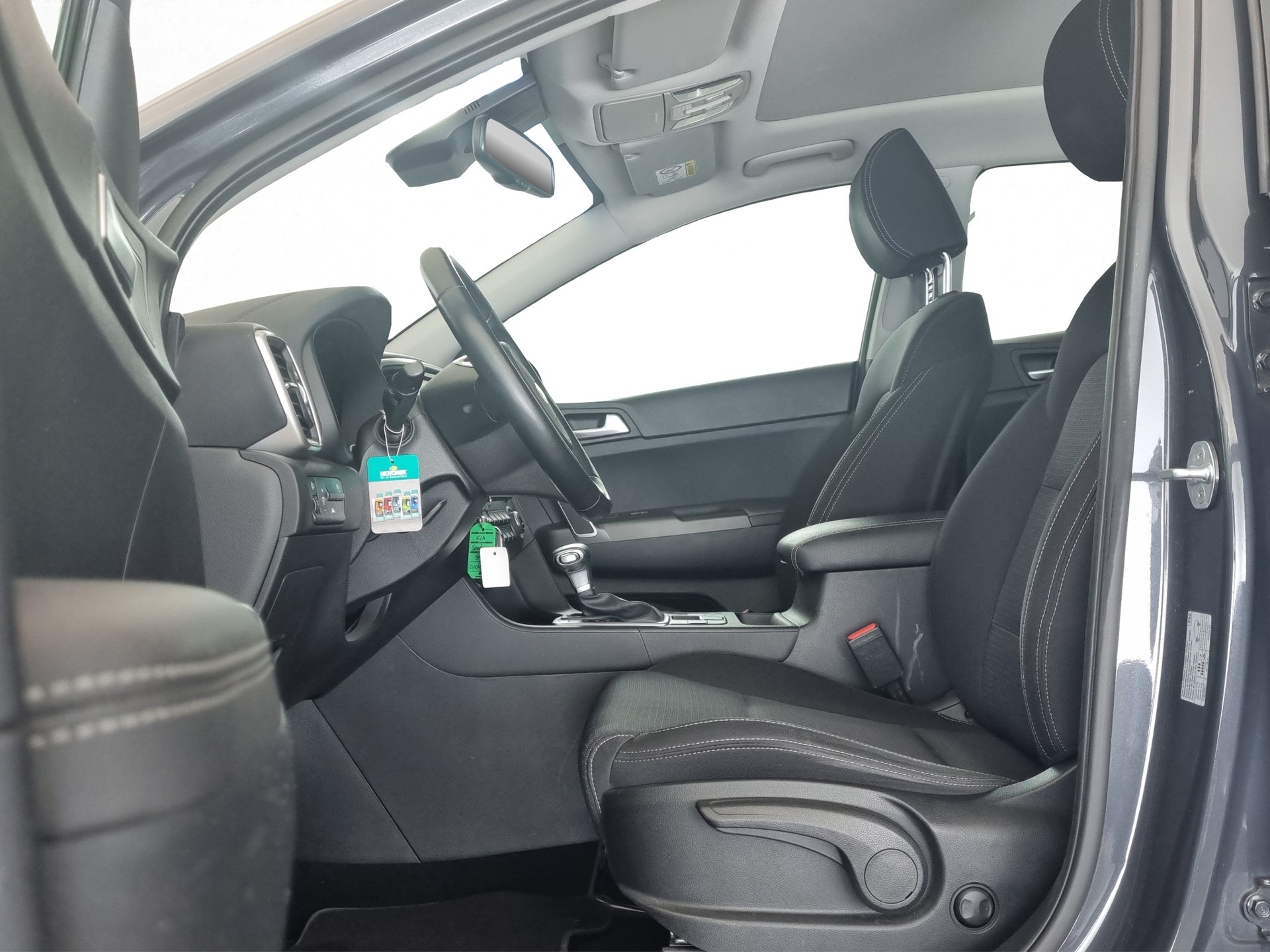 KIA Sportage 1.6 CRDi MHEV 4x4 Trend-image-5