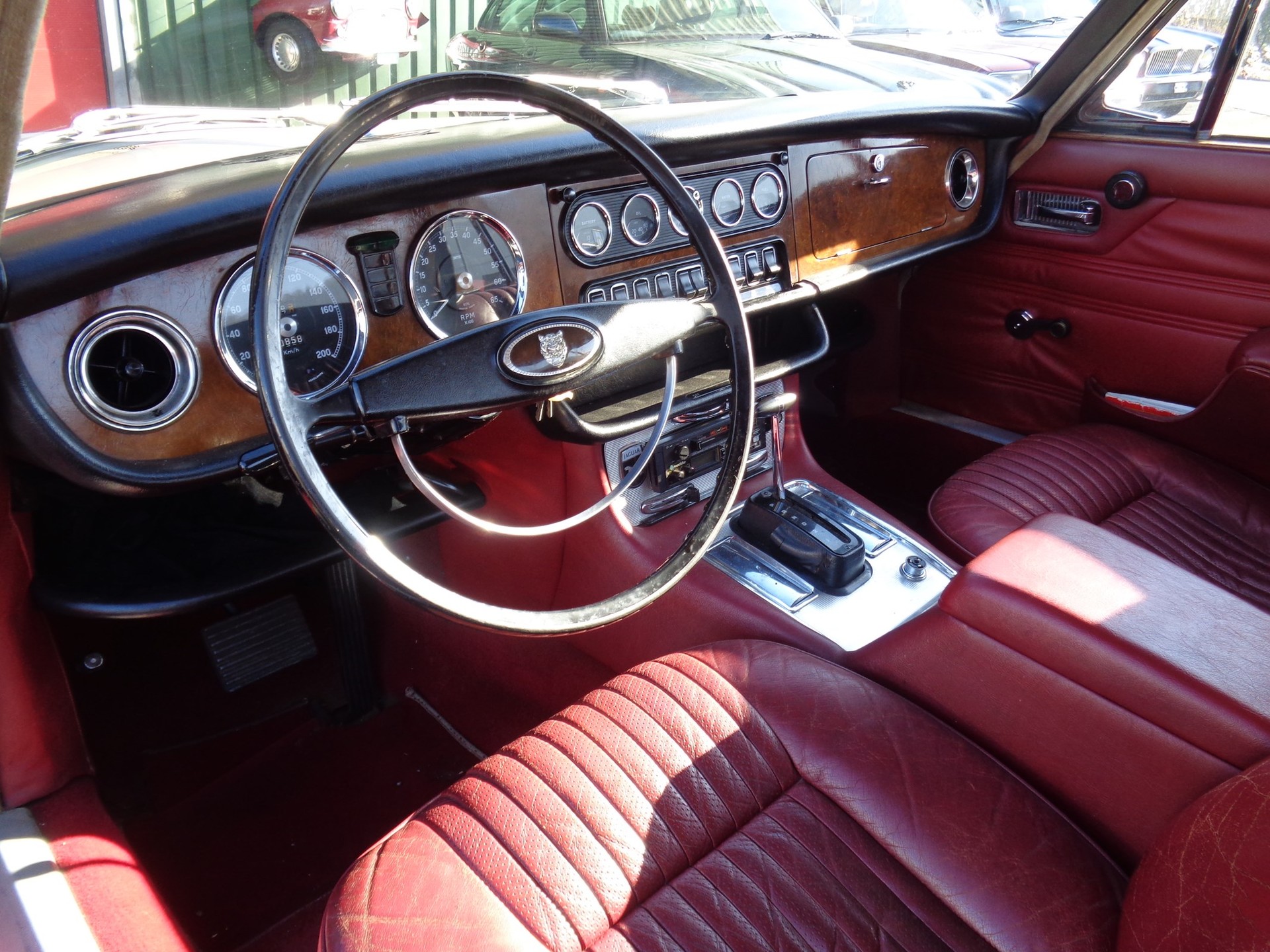 JAGUAR XJ 2.8 S1-image-4