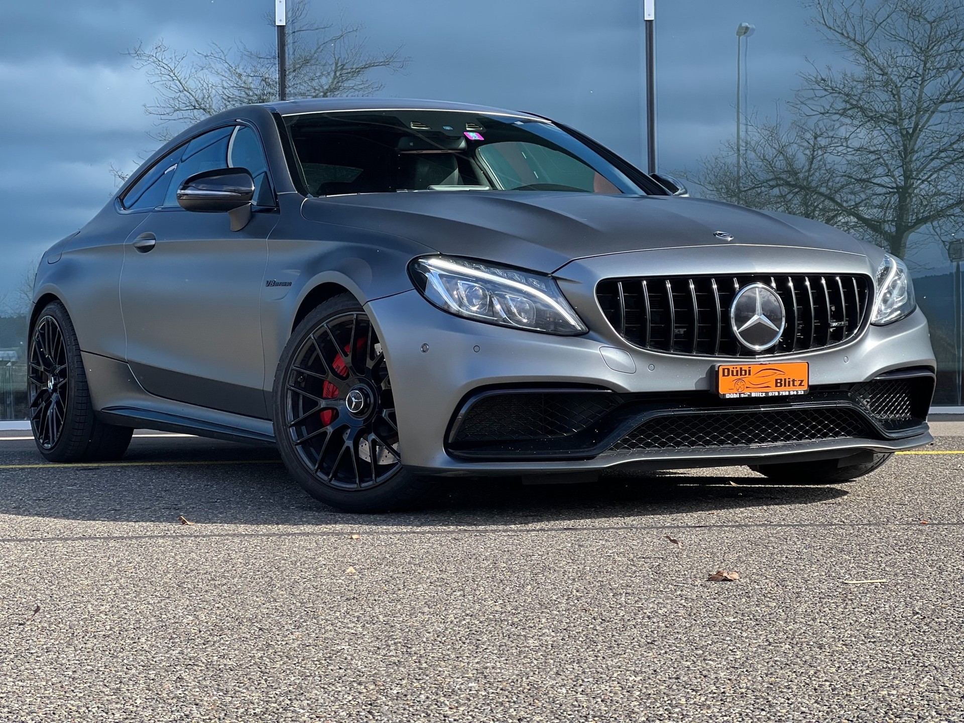 MERCEDES-BENZ C 63 S AMG Speedshift-showroom-element-1