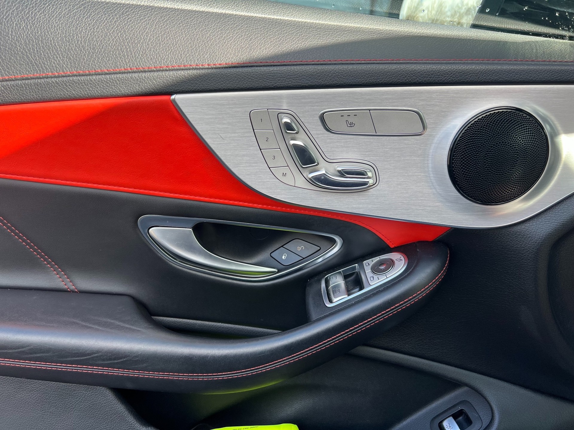 MERCEDES-BENZ C 63 S AMG Speedshift-image-15