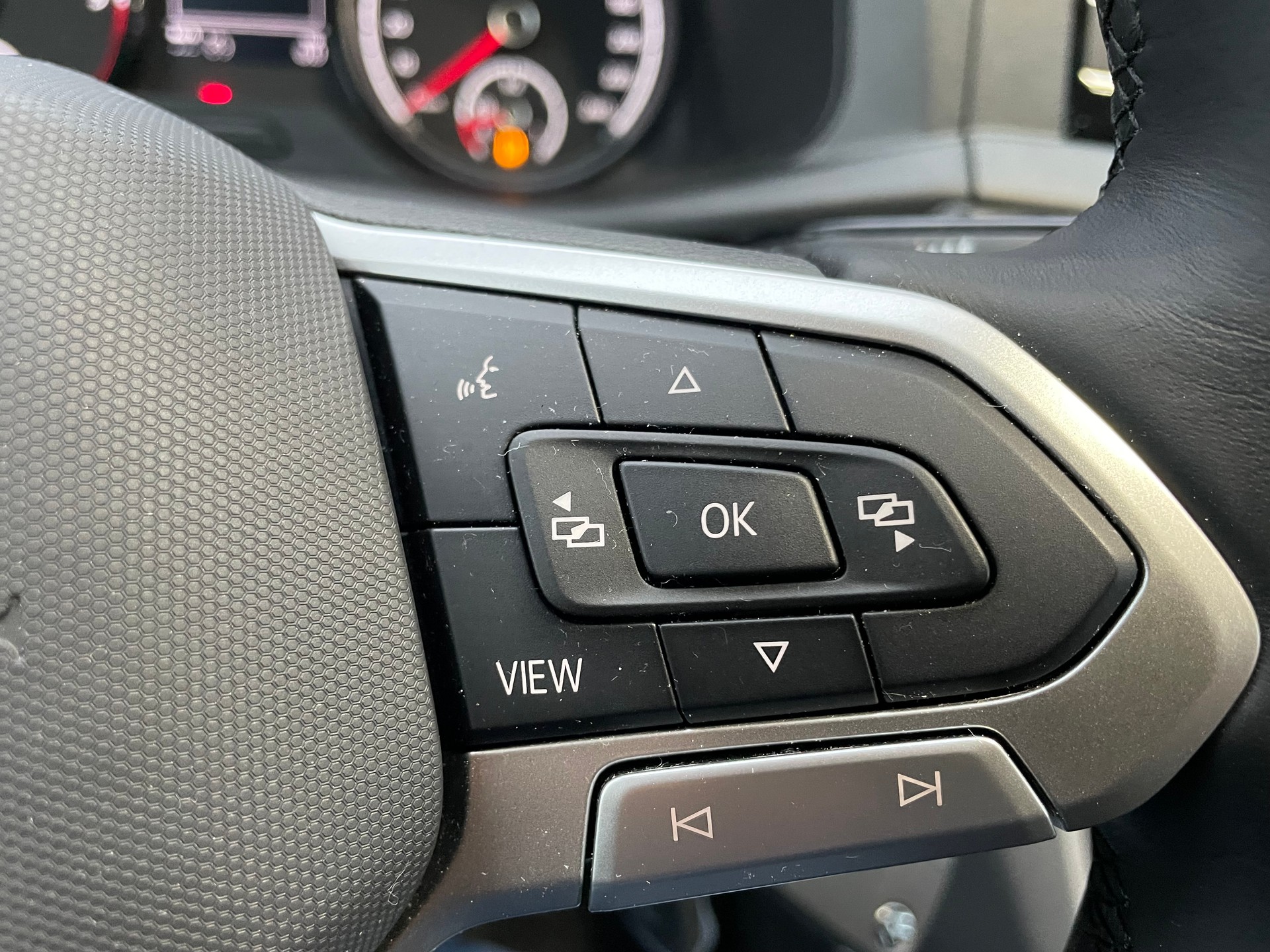 VW T6.1 2.0 TDI-image-15