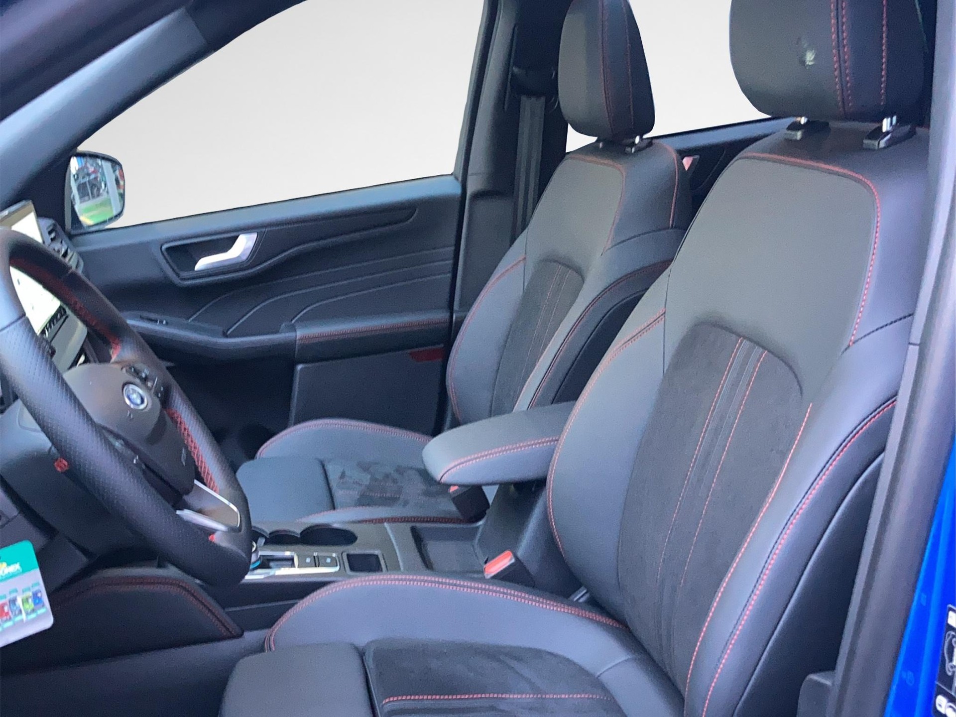 FORD Kuga 2.5 Plug-in Hybrid ST-Line X-image-11