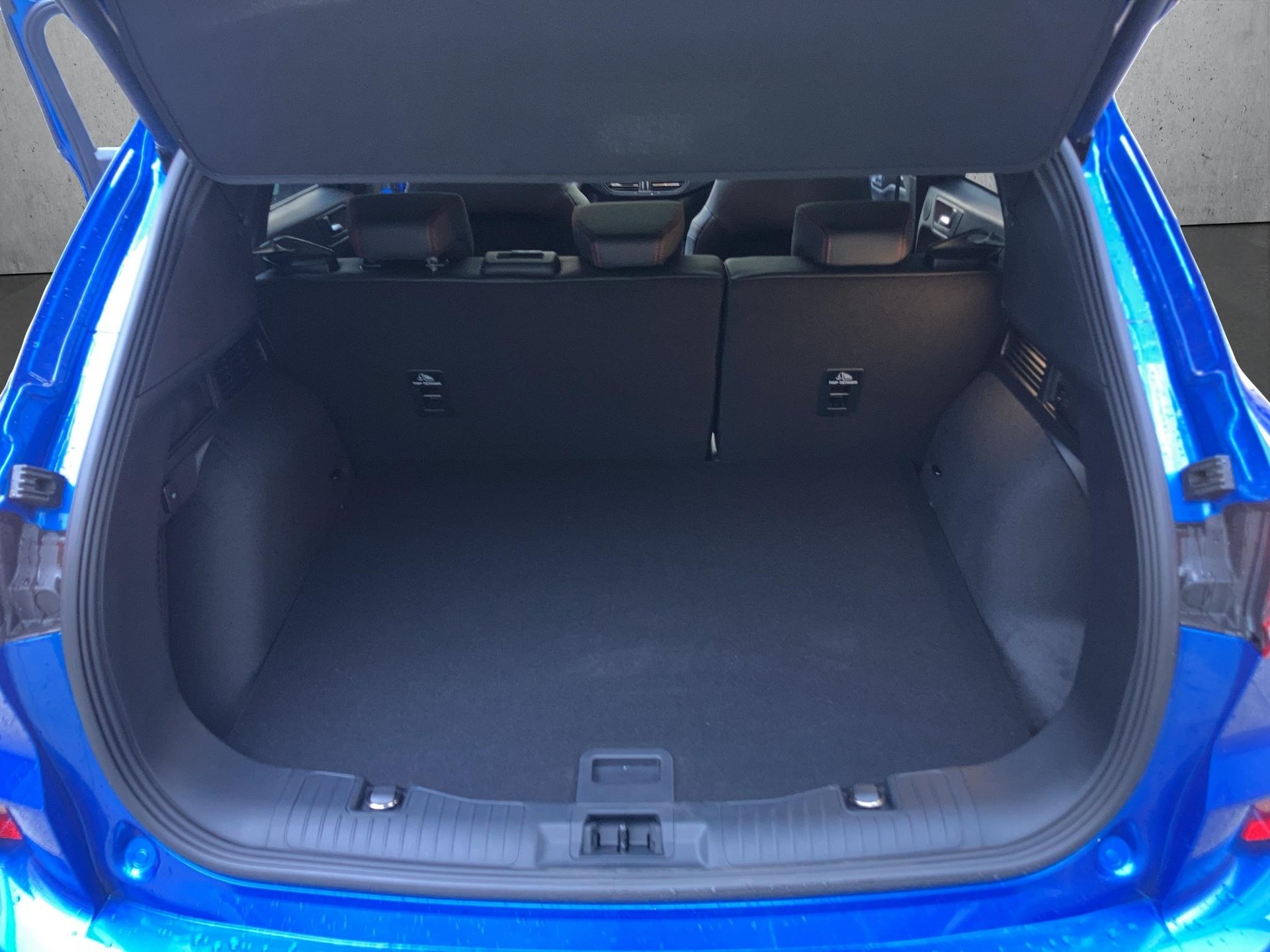FORD Kuga 2.5 Plug-in Hybrid ST-Line X-image-13