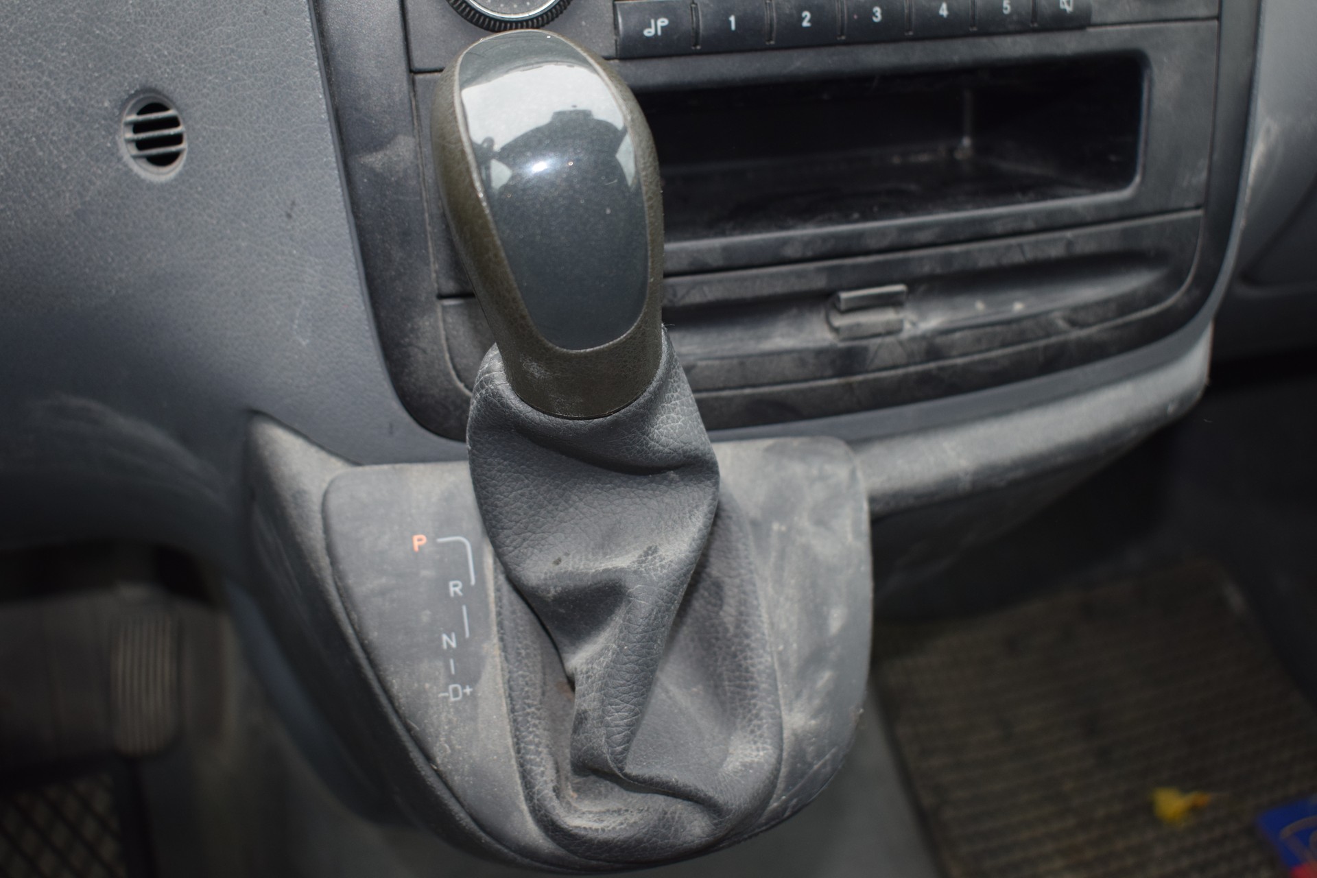 MERCEDES-BENZ Vito 111 CDI-image-6