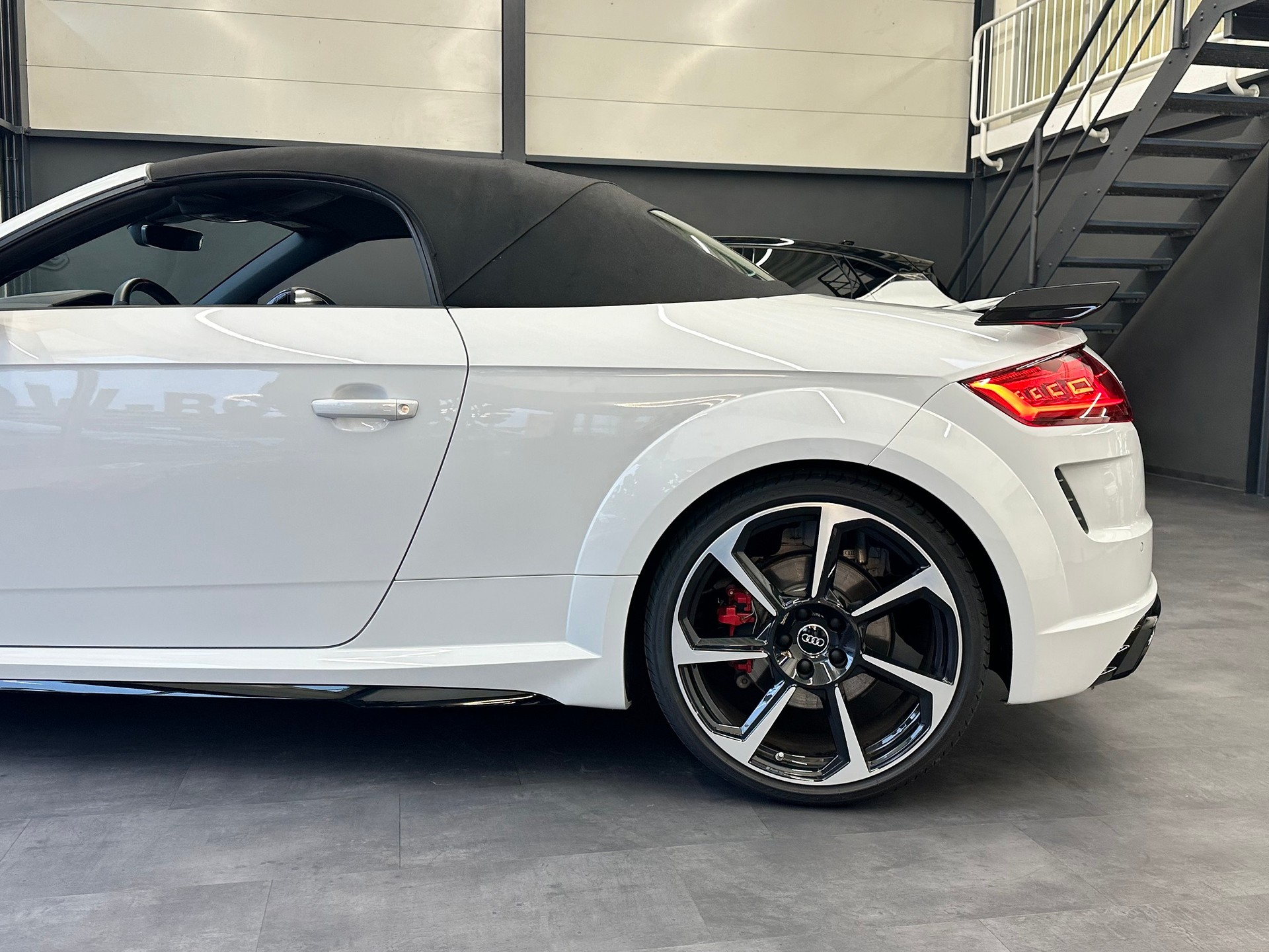 AUDI TT Roadster TTRS S-tronic-image-10