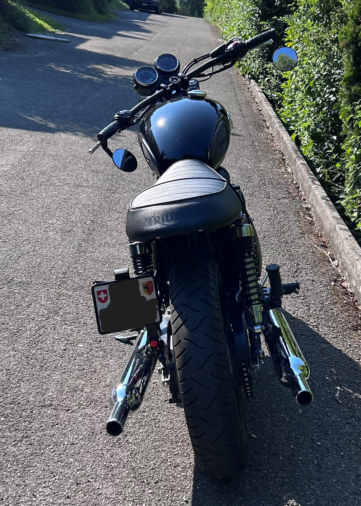 TRIUMPH Bonneville 900 i T 100-image-5