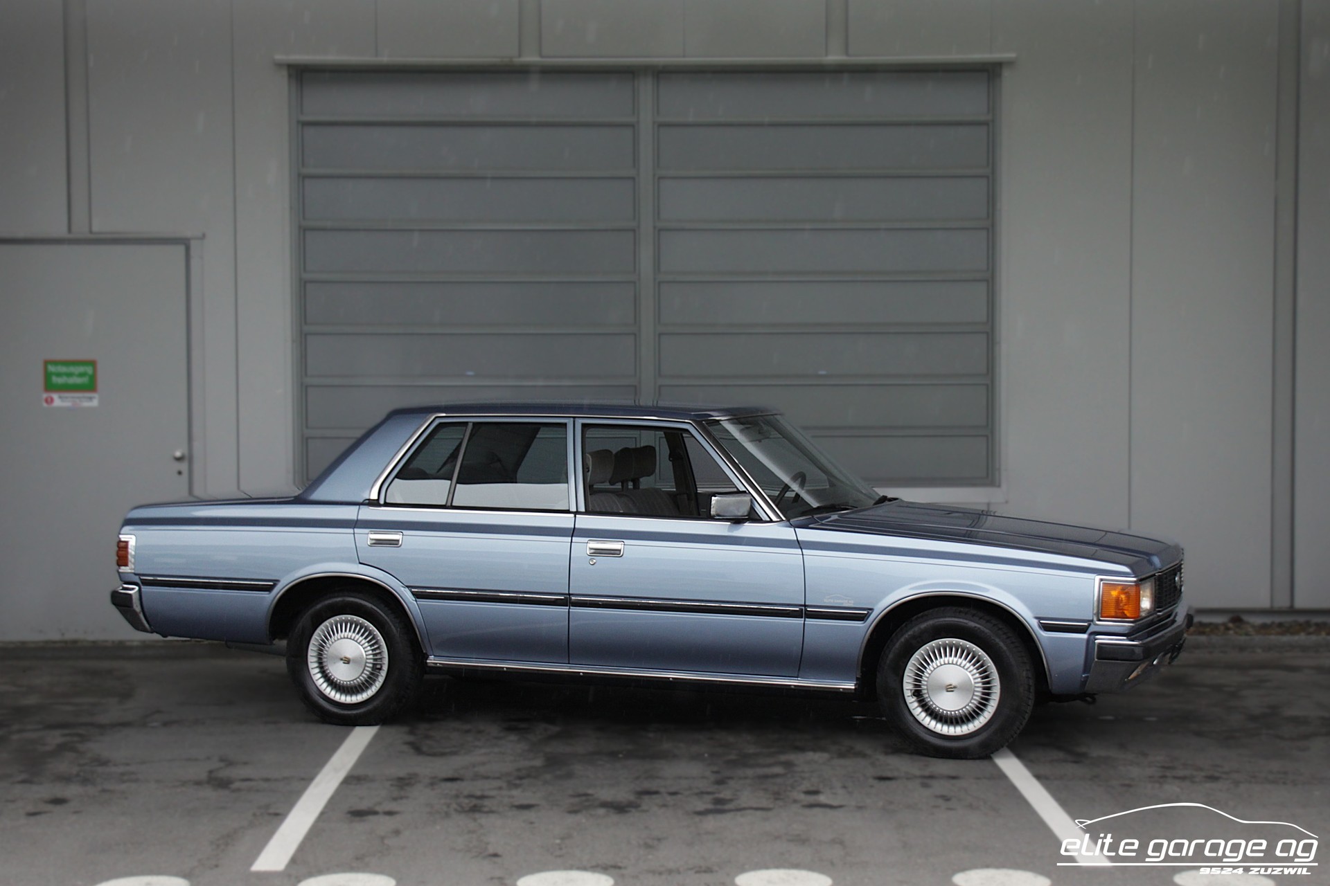 TOYOTA Crown 2800i DL-image-6