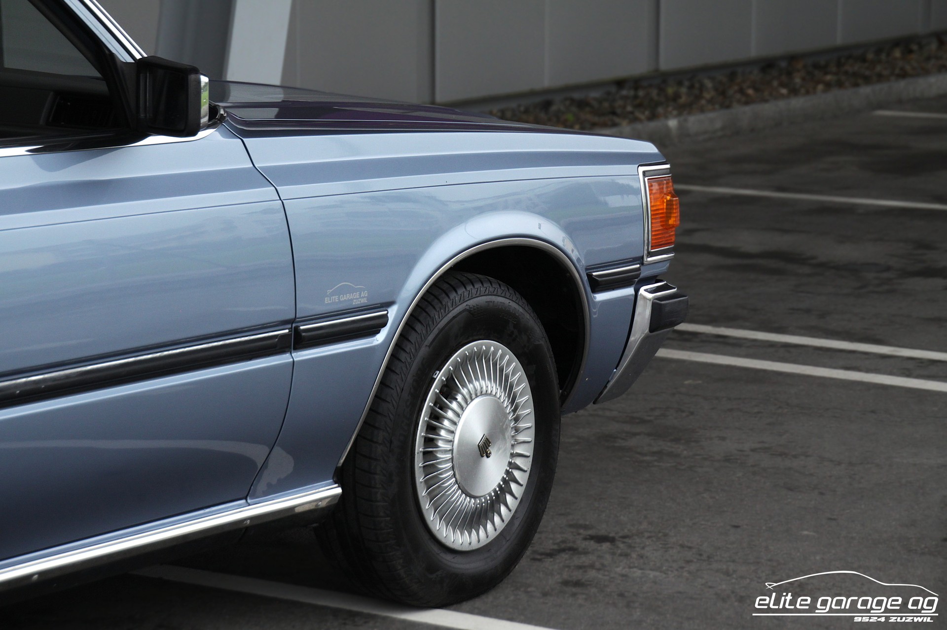TOYOTA Crown 2800i DL-image-10