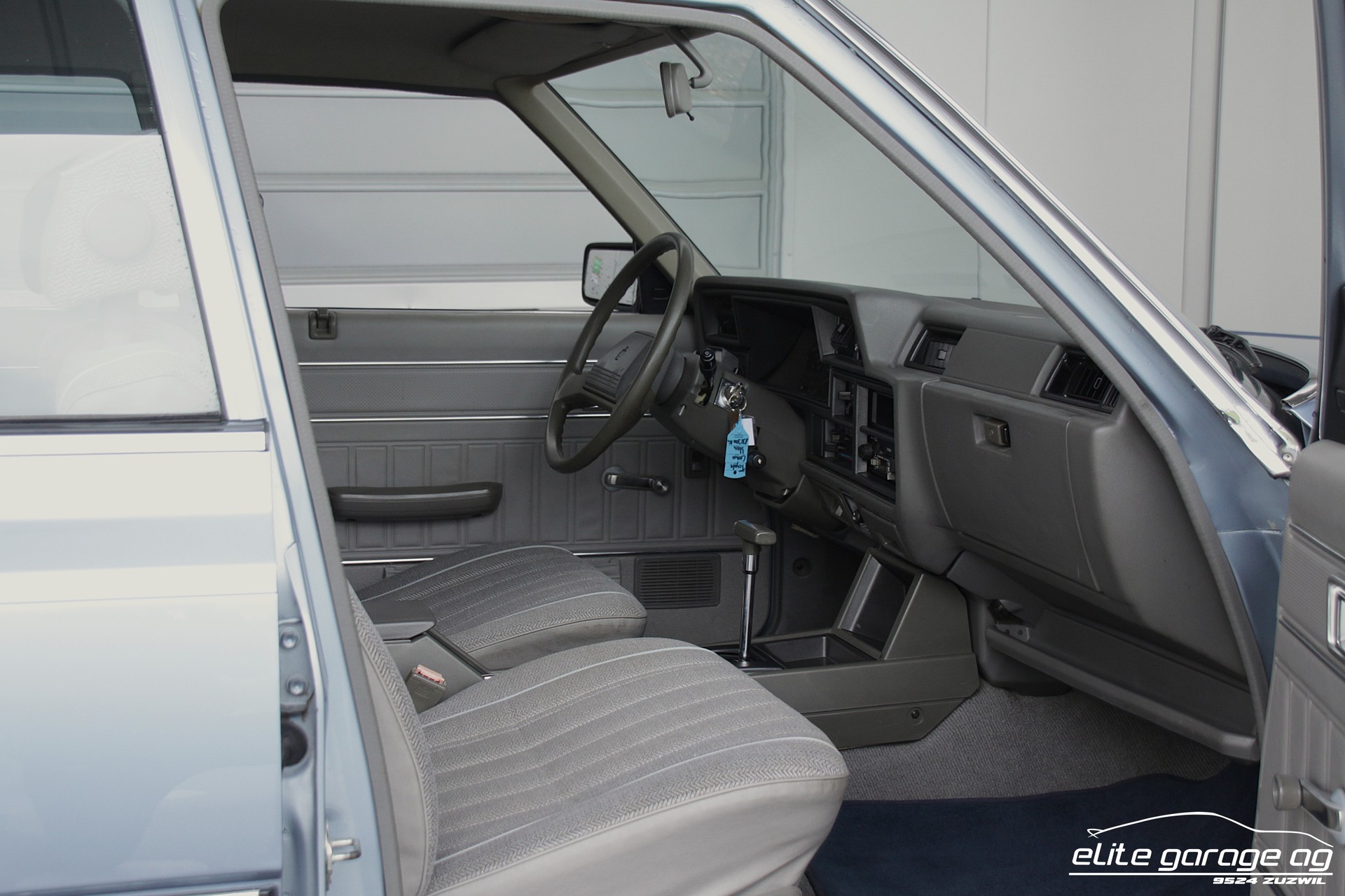 TOYOTA Crown 2800i DL-image-14