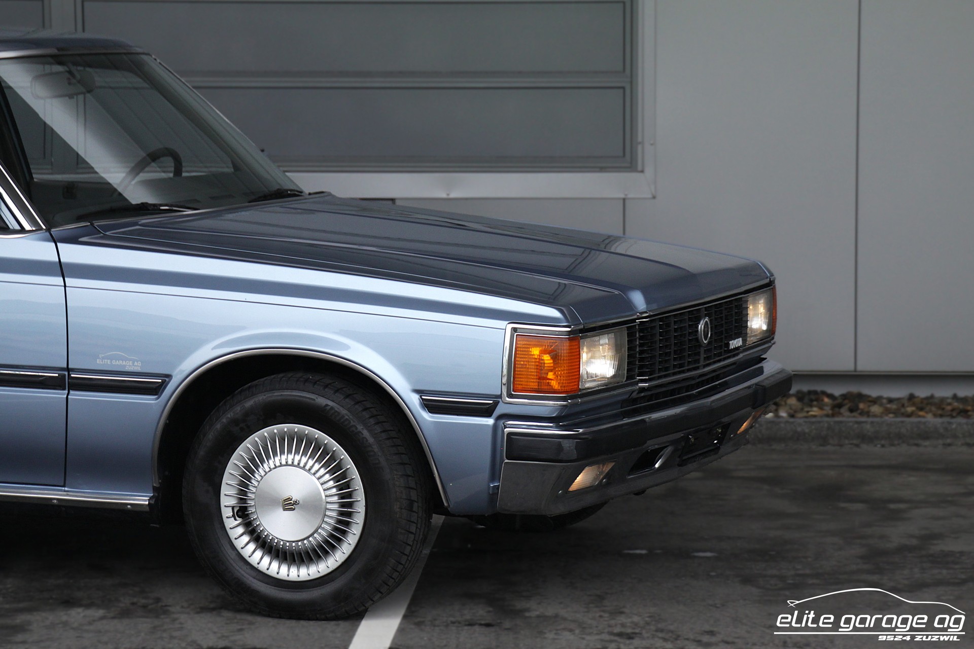 TOYOTA Crown 2800i DL-image-8