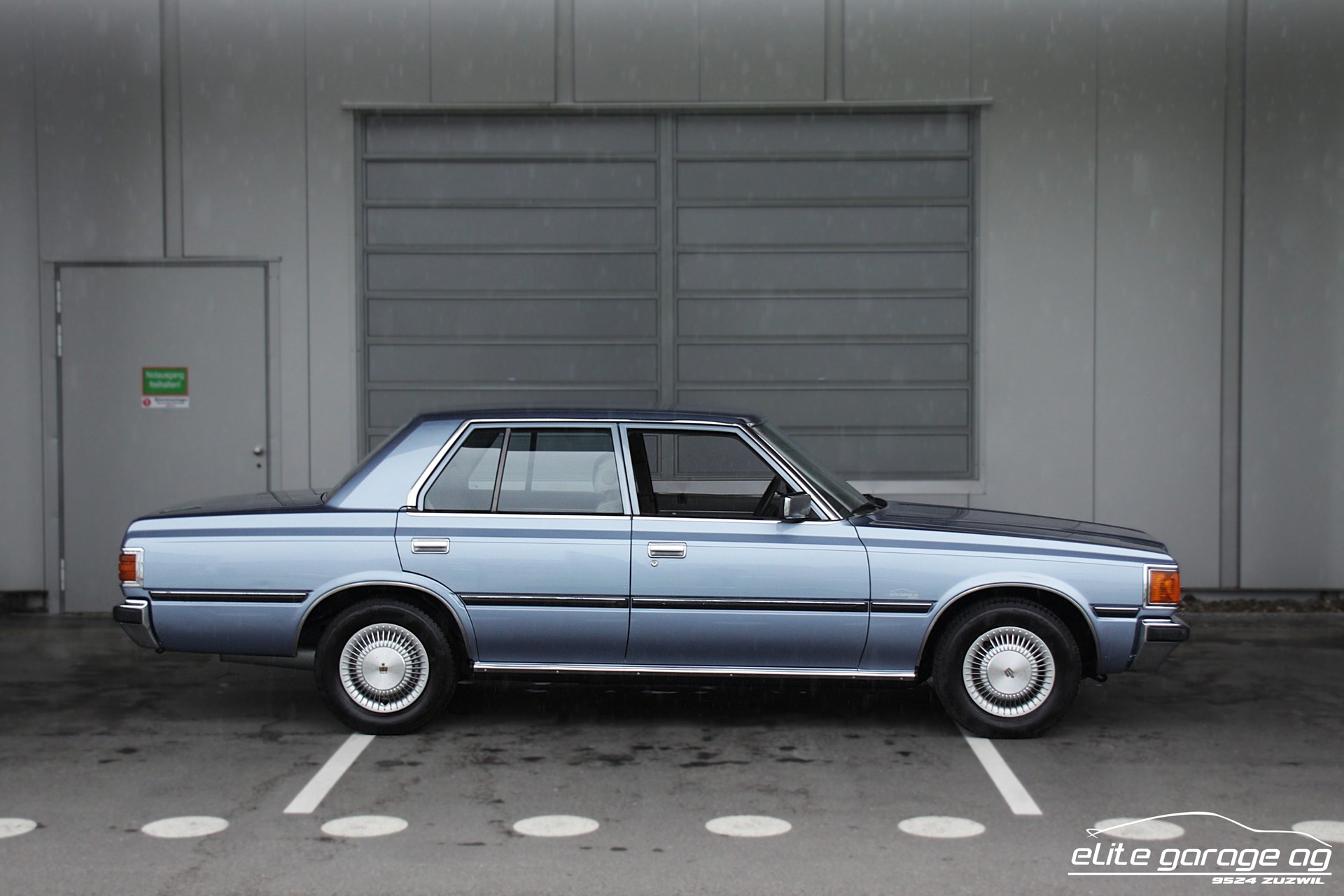 TOYOTA Crown 2800i DL-image-5