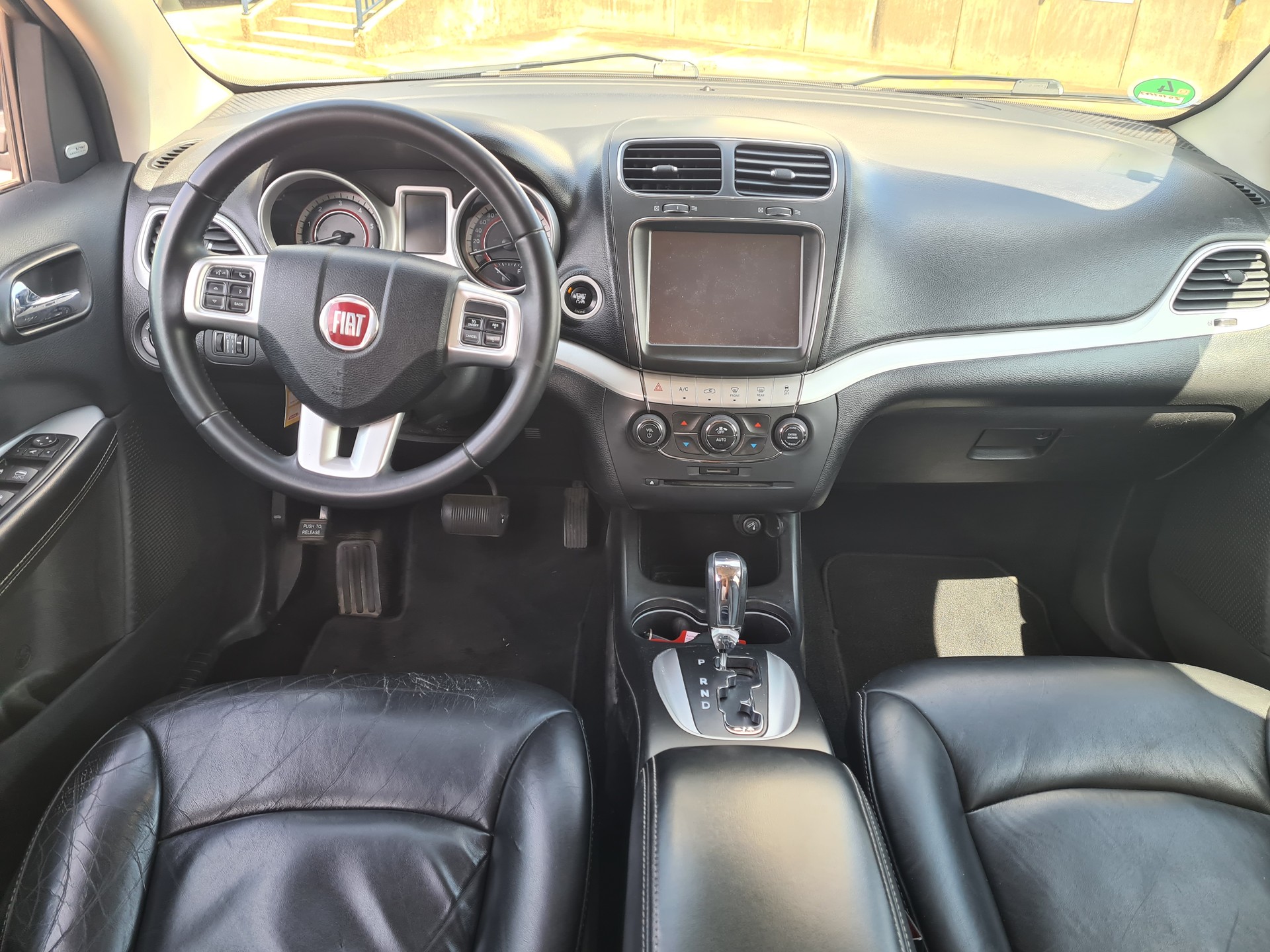 FIAT Freemont 2.0 MJ Cross AWD Automat-image-8