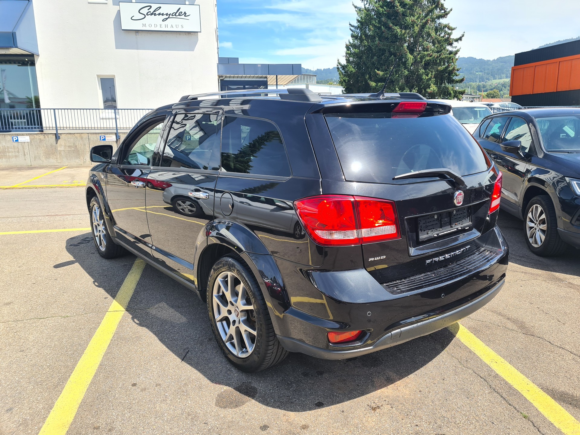 FIAT Freemont 2.0 MJ Cross AWD Automat-showroom-element-3