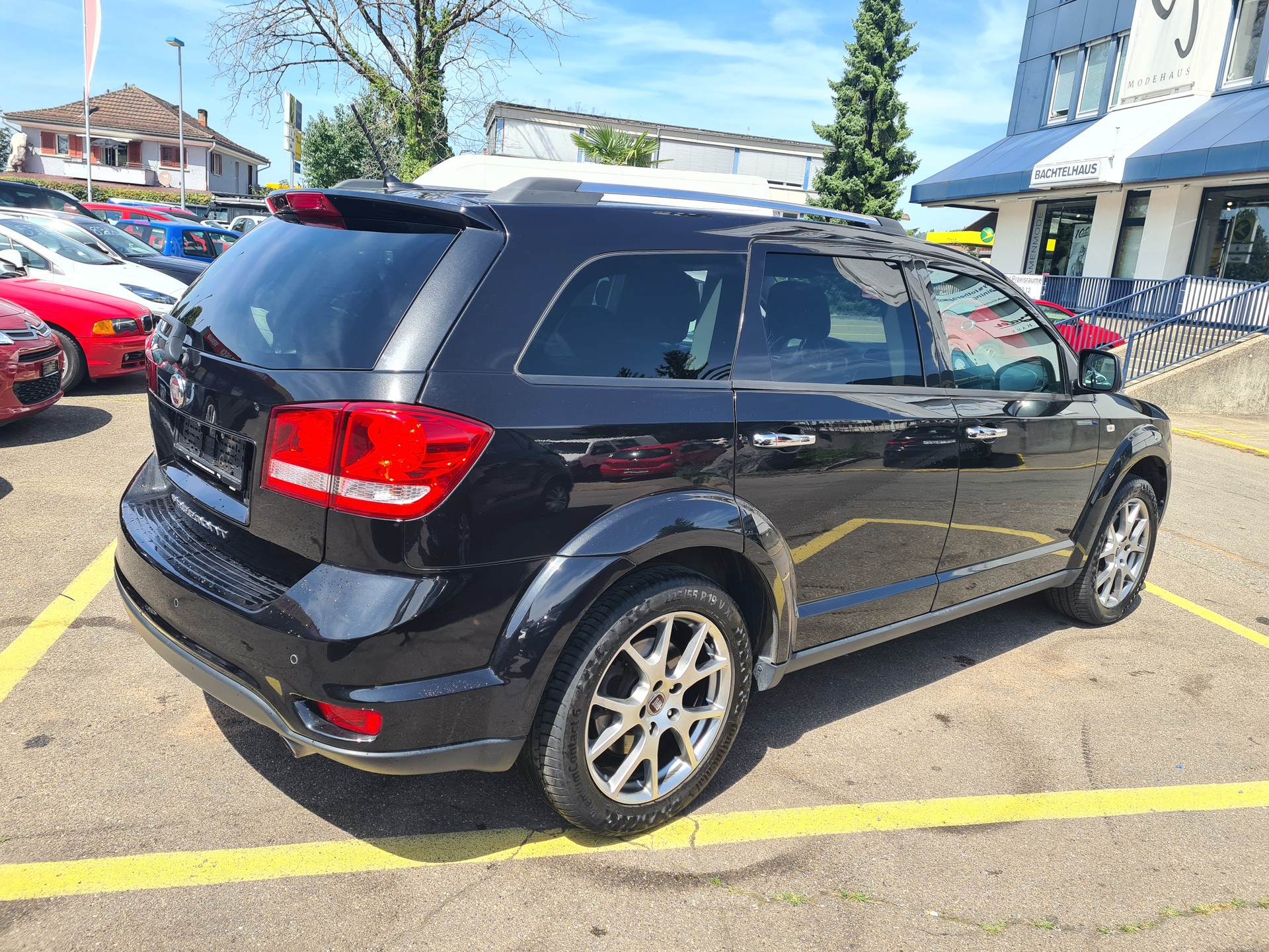 FIAT Freemont 2.0 MJ Cross AWD Automat-showroom-element-1