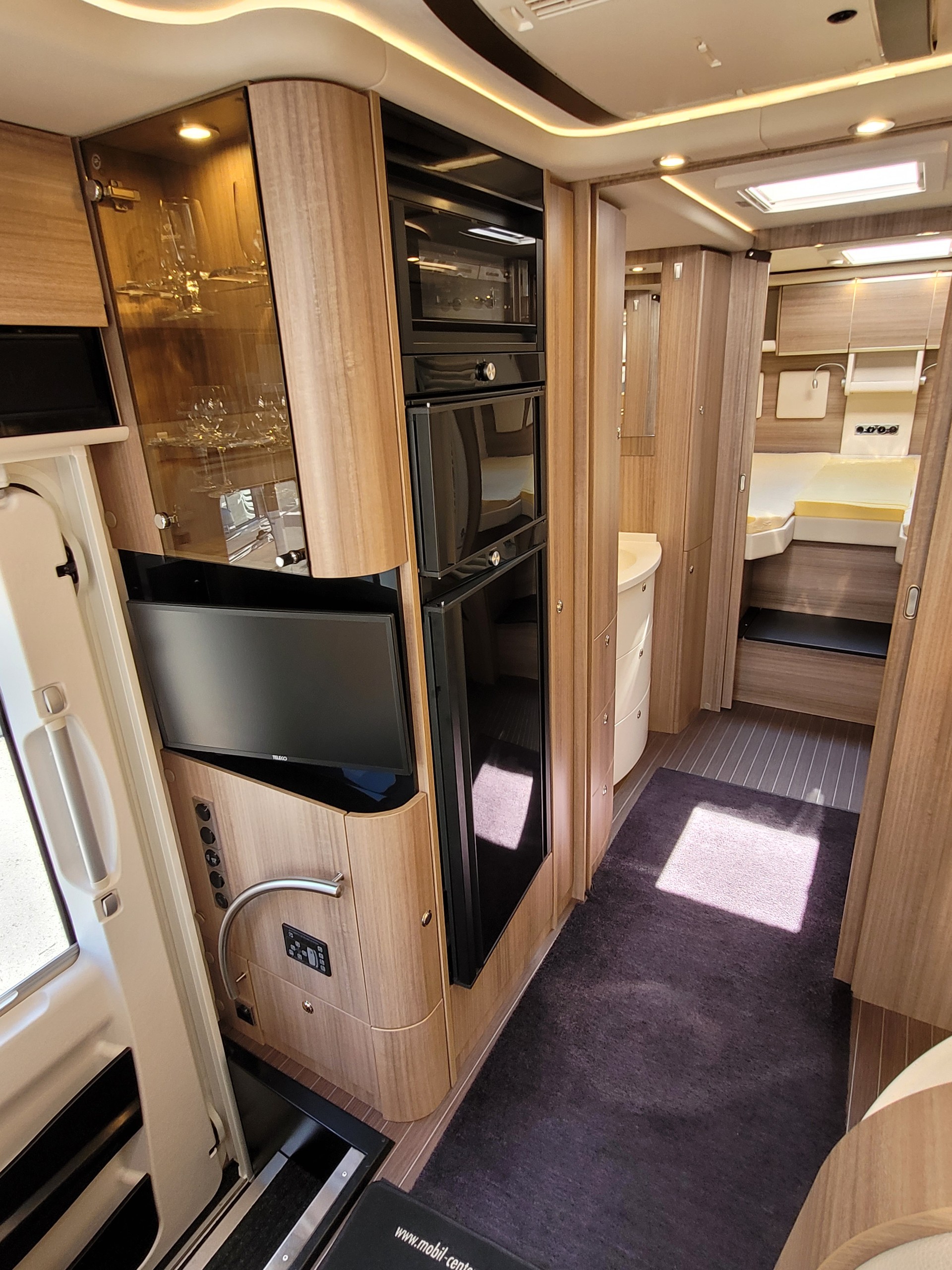 CONCORDE Carver 850 L-image-6