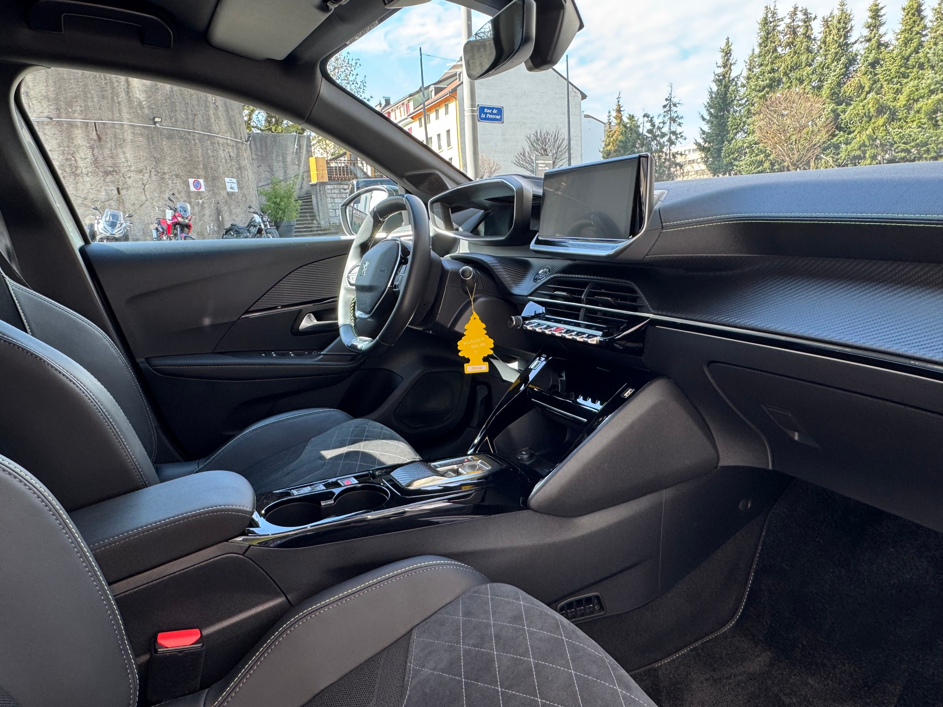 PEUGEOT 208 e-GT Pack BVA-image-10