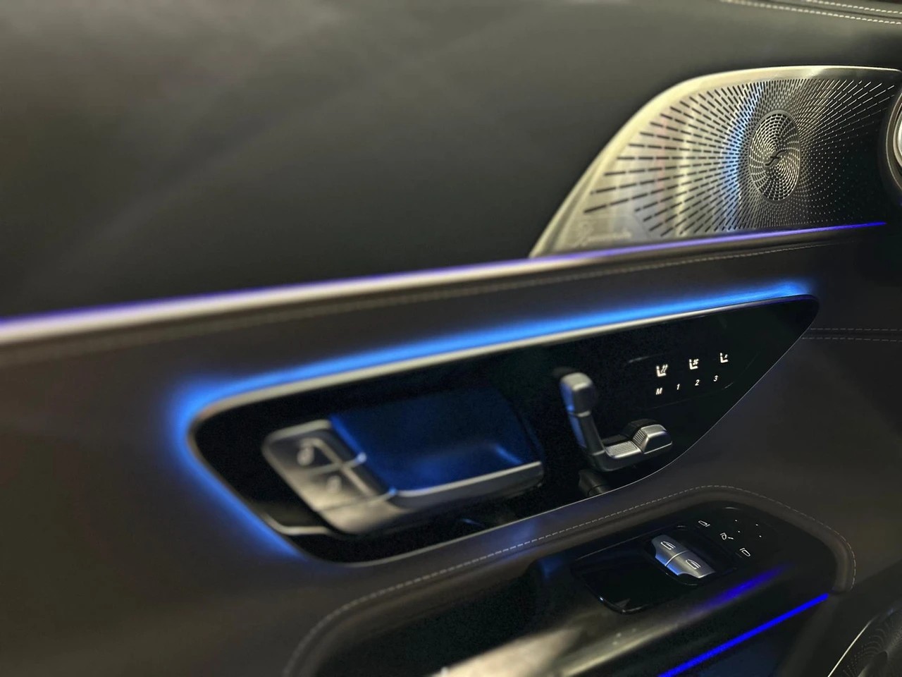 MERCEDES-BENZ AMG GT 63 Executive Edition 4matic+-image-21