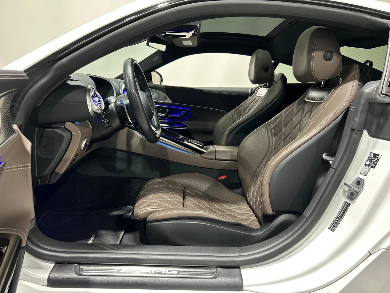 MERCEDES-BENZ AMG GT 63 Executive Edition 4matic+-image-8