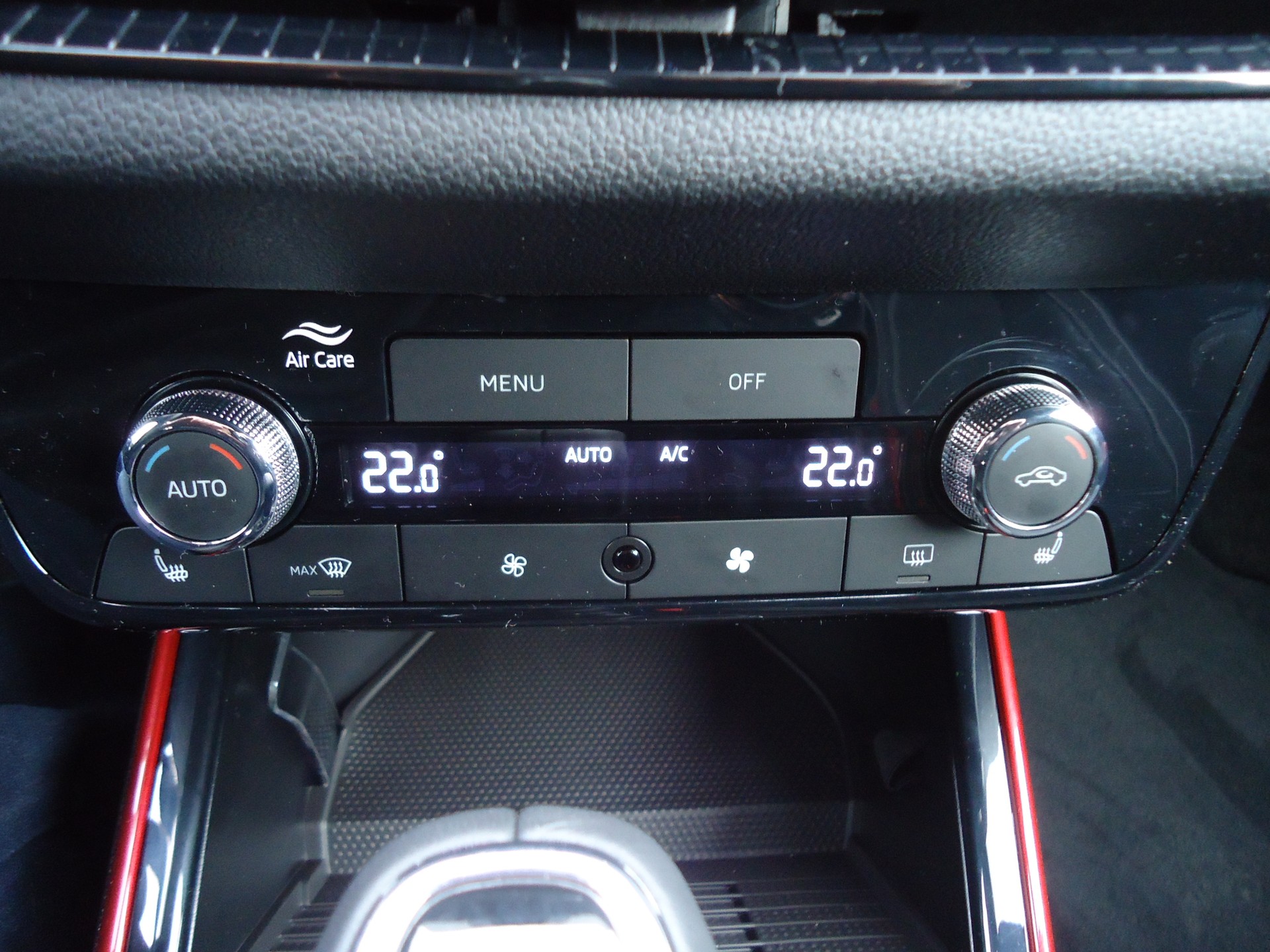 SKODA Fabia 1.0 TSI Monte Carlo DSG-image-11