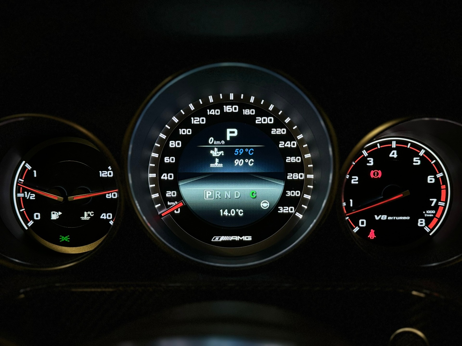 MERCEDES-BENZ E 63 AMG S 4Matic Speedshift-image-15