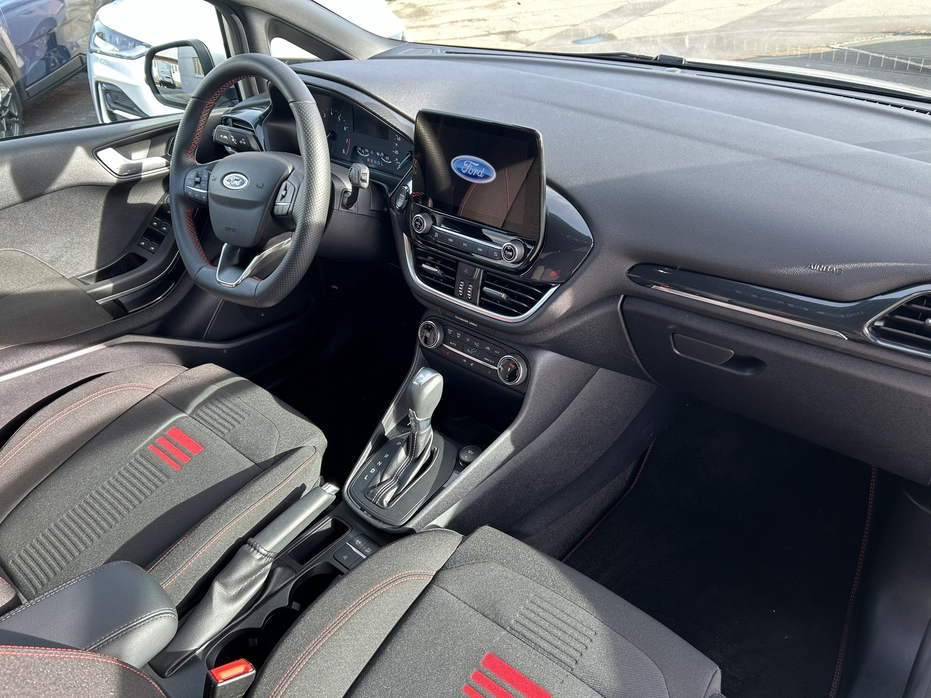 FORD Fiesta 1.0 SCTi MHEV ST Line X Automat-image-4