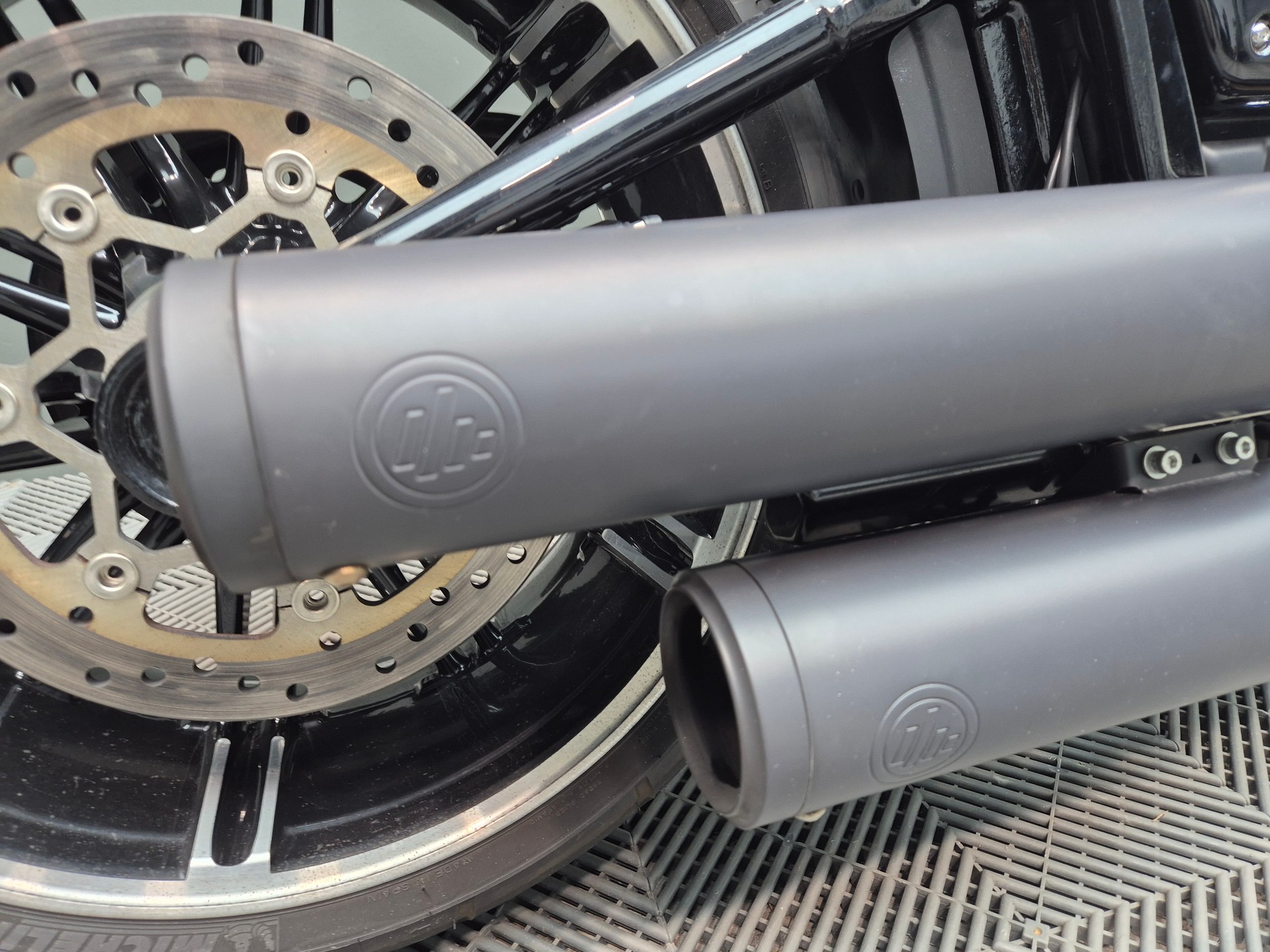 HARLEY-DAVIDSON FXBRS Breakout 114 ABS-image-14
