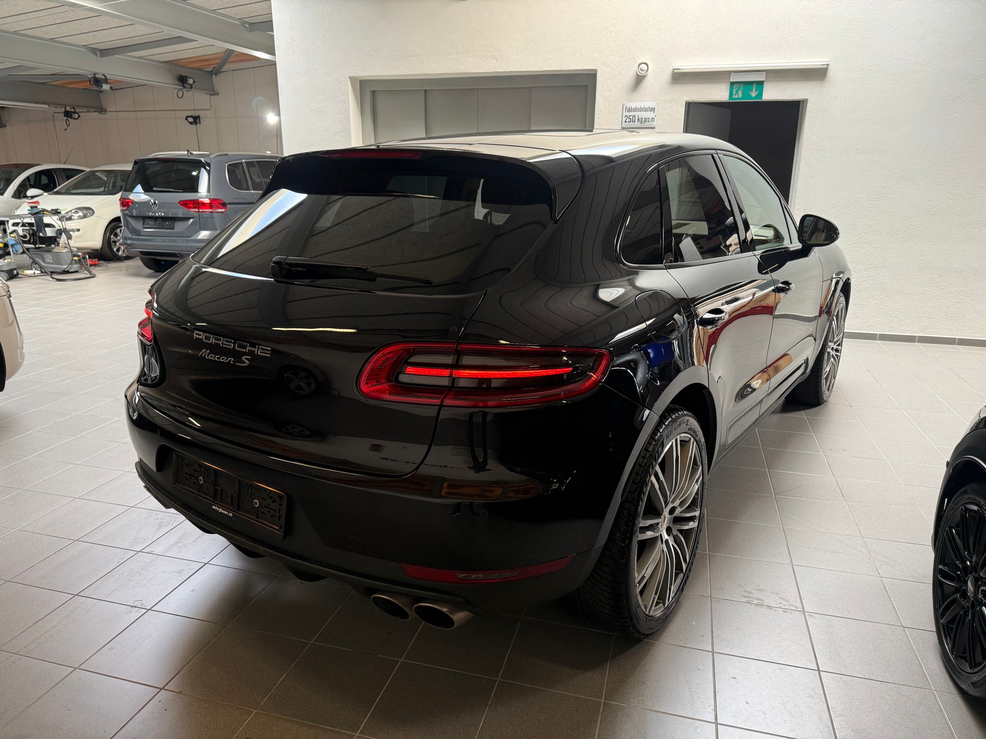 PORSCHE Macan S PDK-image-5