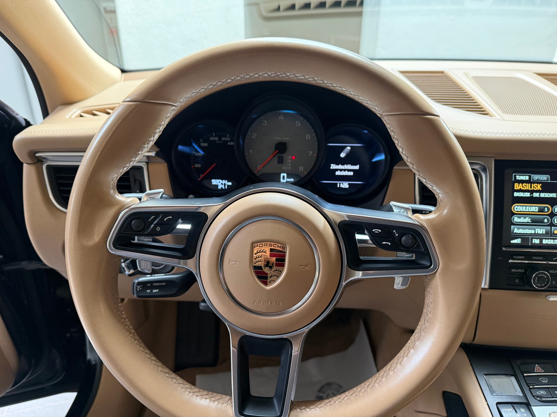 PORSCHE Macan S PDK-image-14