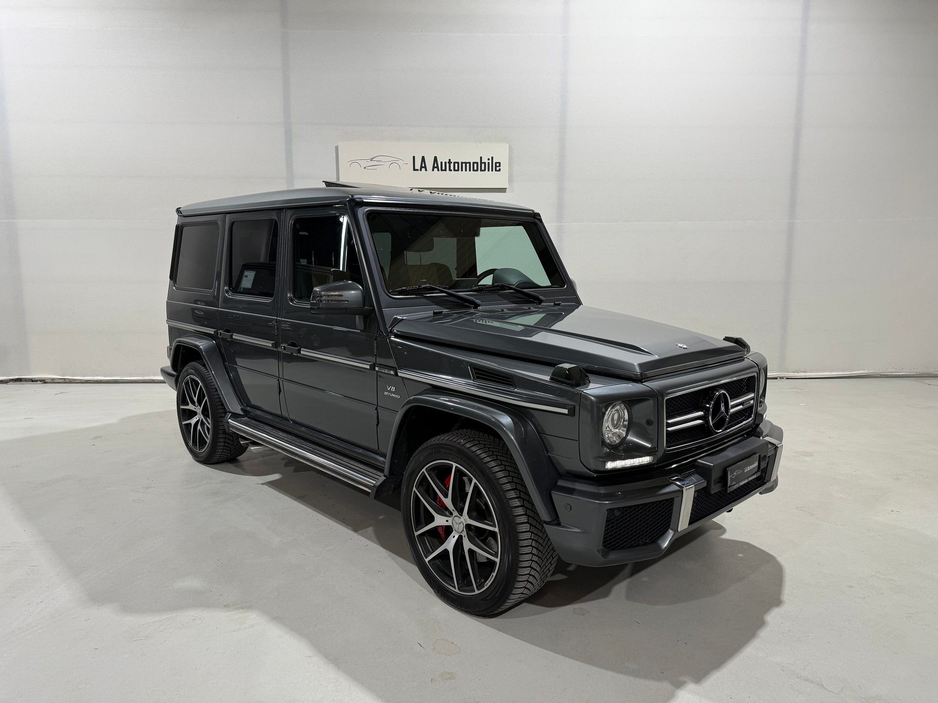 MERCEDES-BENZ G 63 AMG Automatic-image-4