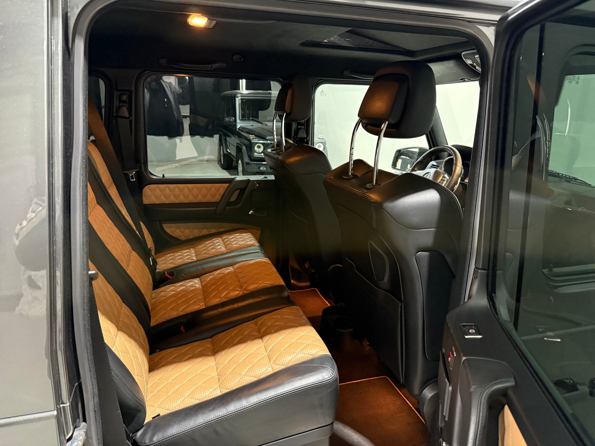 MERCEDES-BENZ G 63 AMG Automatic-image-13