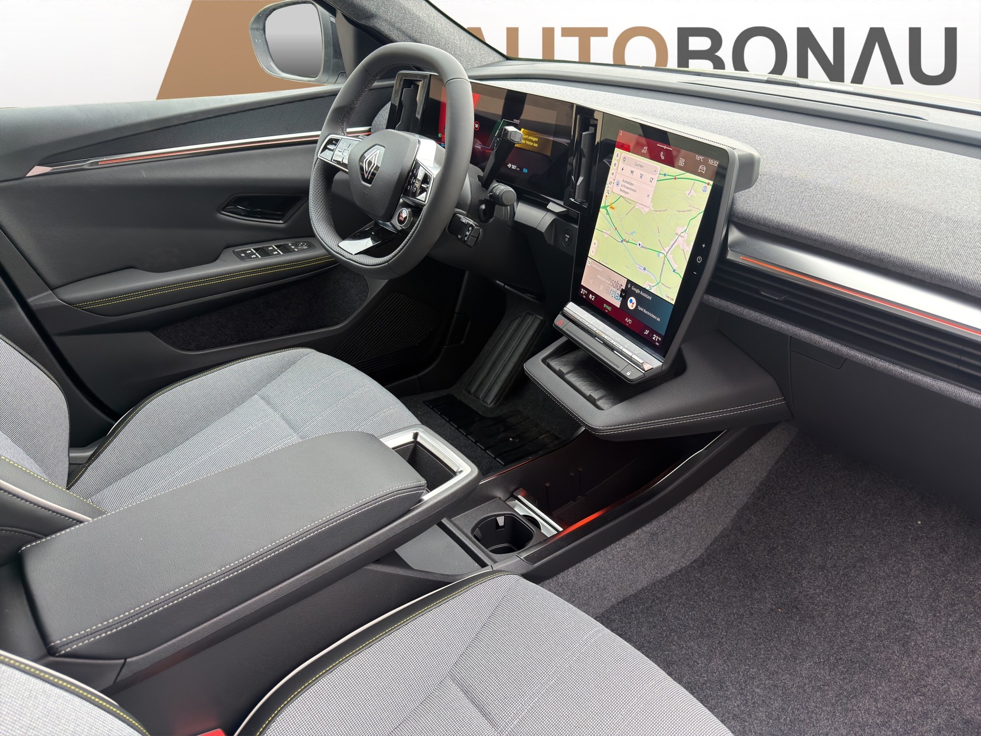 RENAULT Scénic E-Tech techno 220 Long Range-image-12