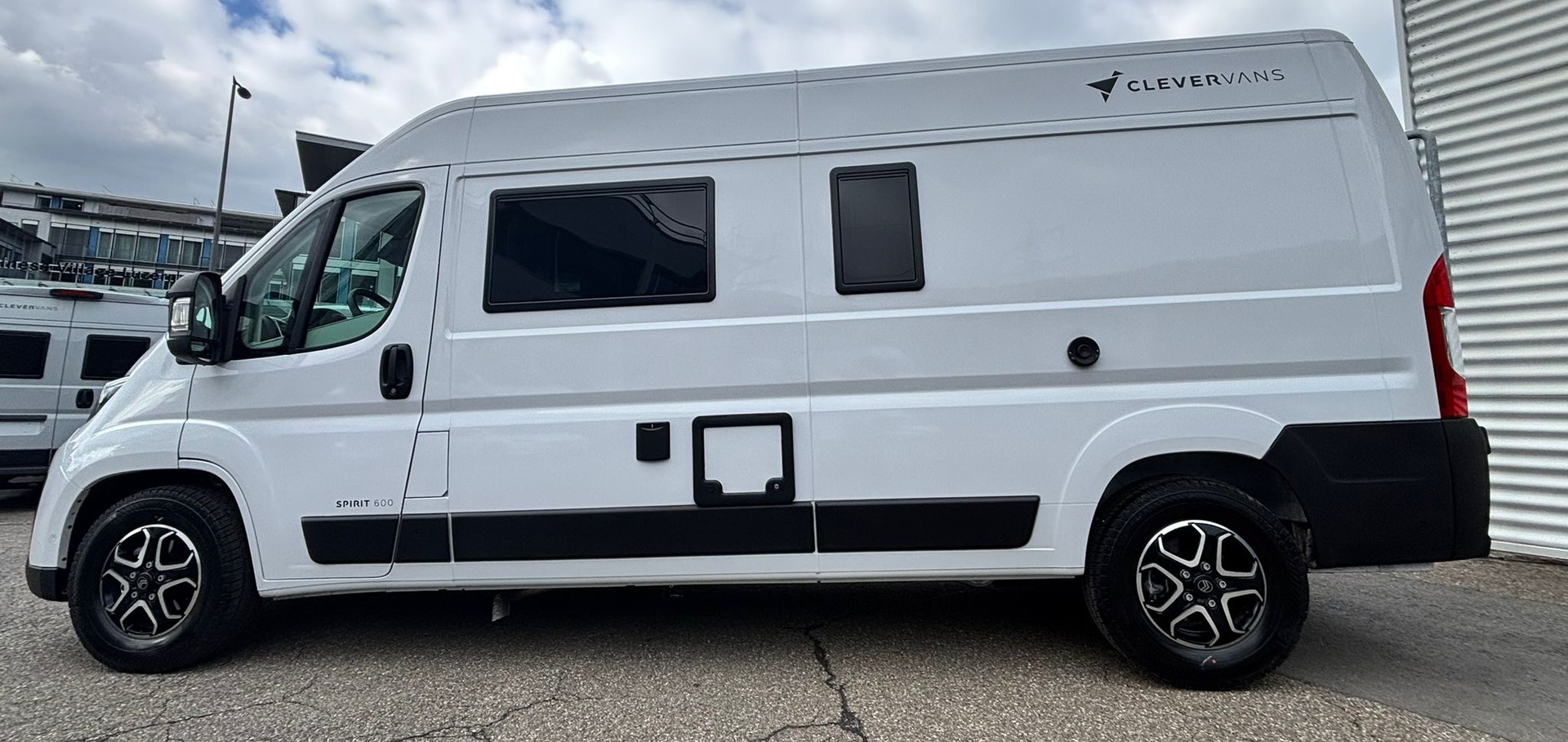 CLEVER VANS Spirit 180PS Automat-image-3