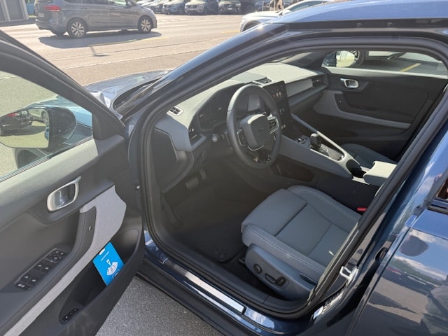 POLESTAR 2 Long Range Dual Motor-image-6
