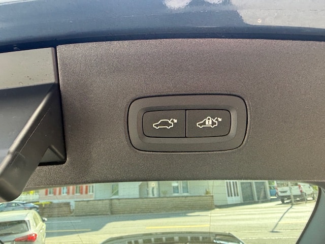 POLESTAR 2 Long Range Dual Motor-image-10