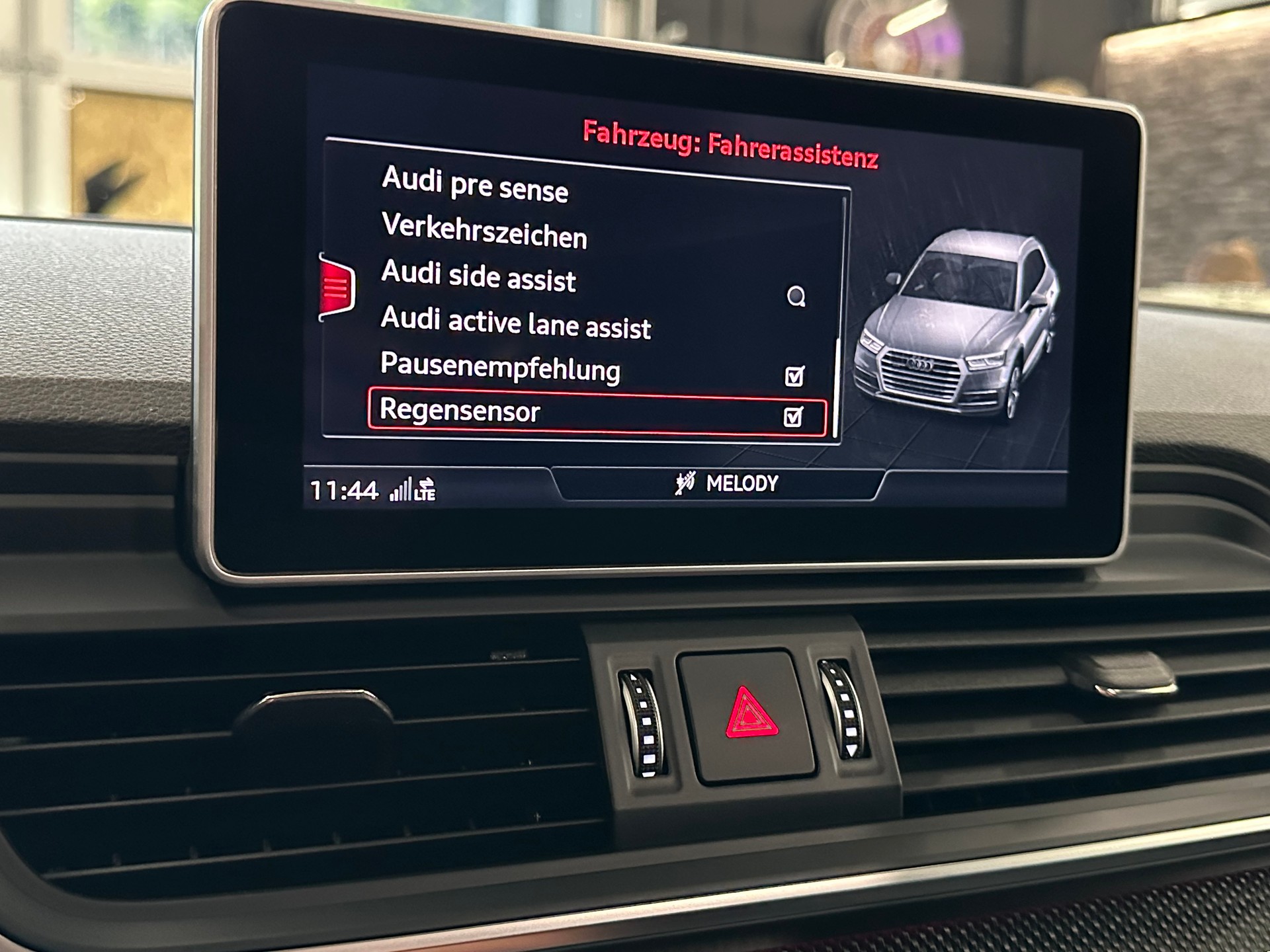 AUDI SQ5 TDI quattro tiptronic-image-36