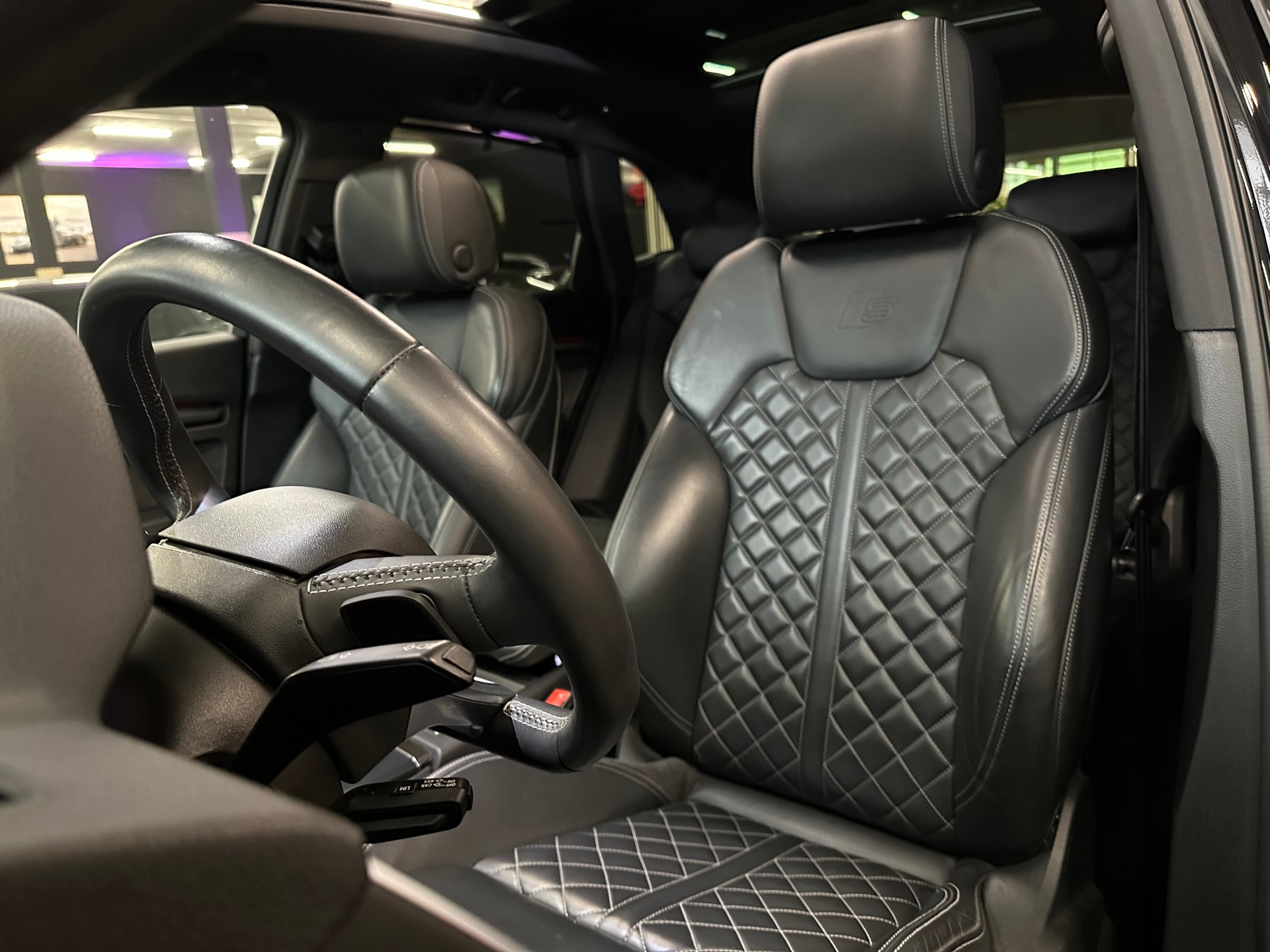 AUDI SQ5 TDI quattro tiptronic-image-9