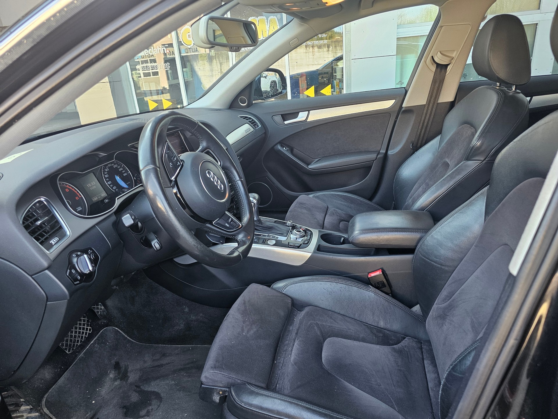AUDI A4 allroad 3.0 TDI quattro S-tronic-image-9