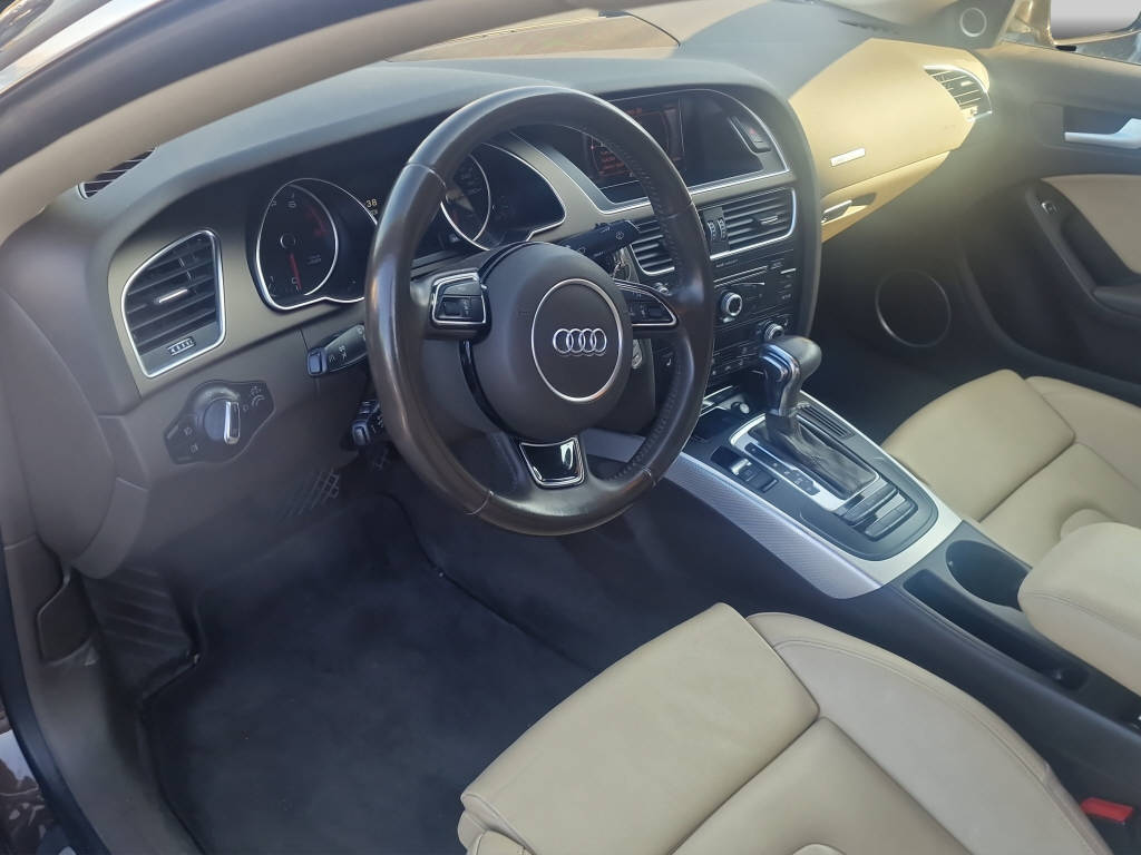 AUDI A5 Sportback 2.0 TFSI 211 M-Tronic-image-8