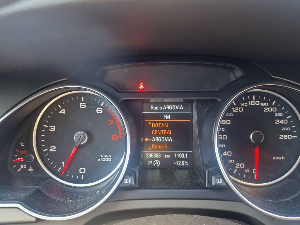 AUDI A5 Sportback 2.0 TFSI 211 M-Tronic-image-12