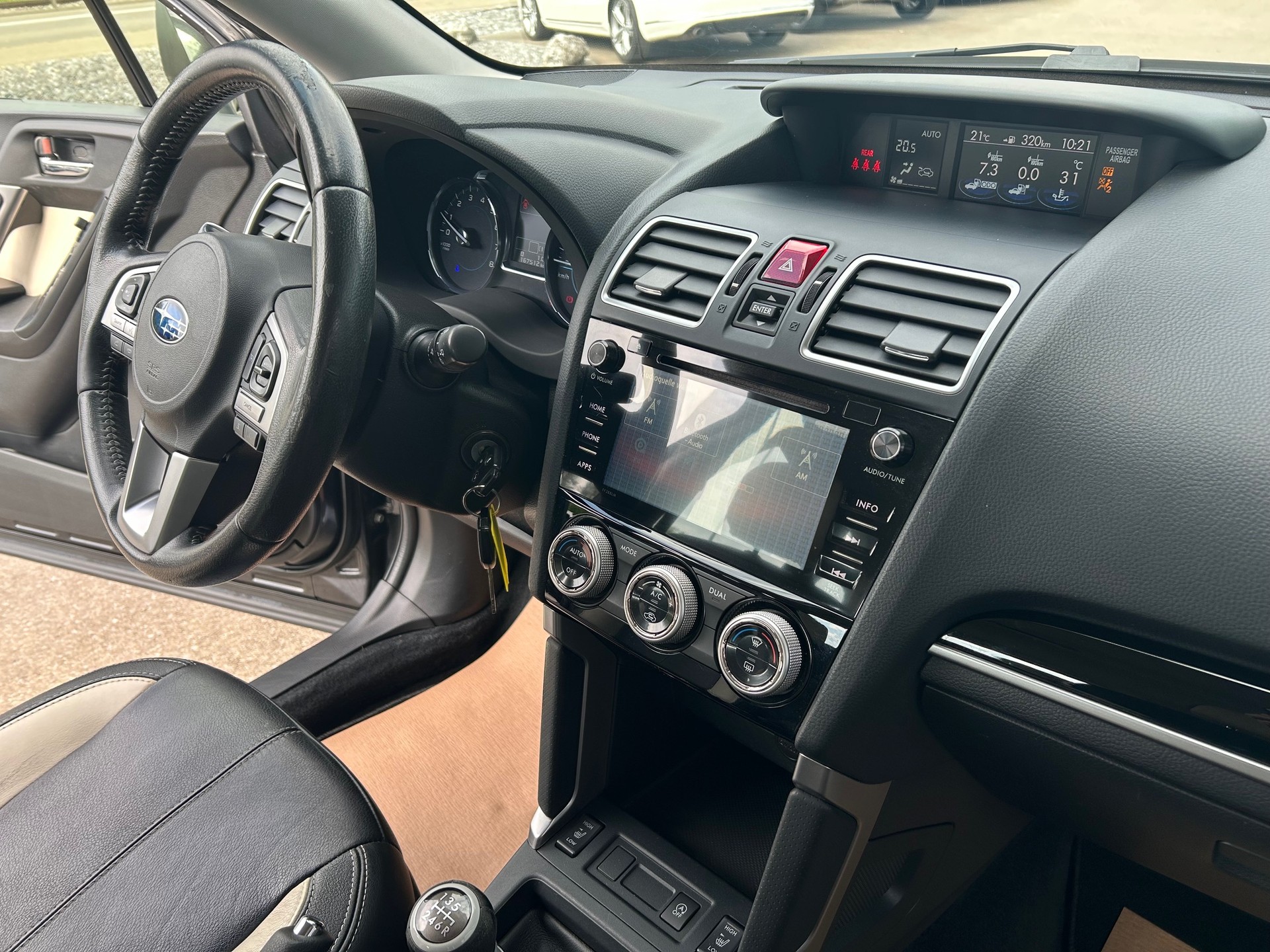 SUBARU Forester 2.0i Swiss-image-13