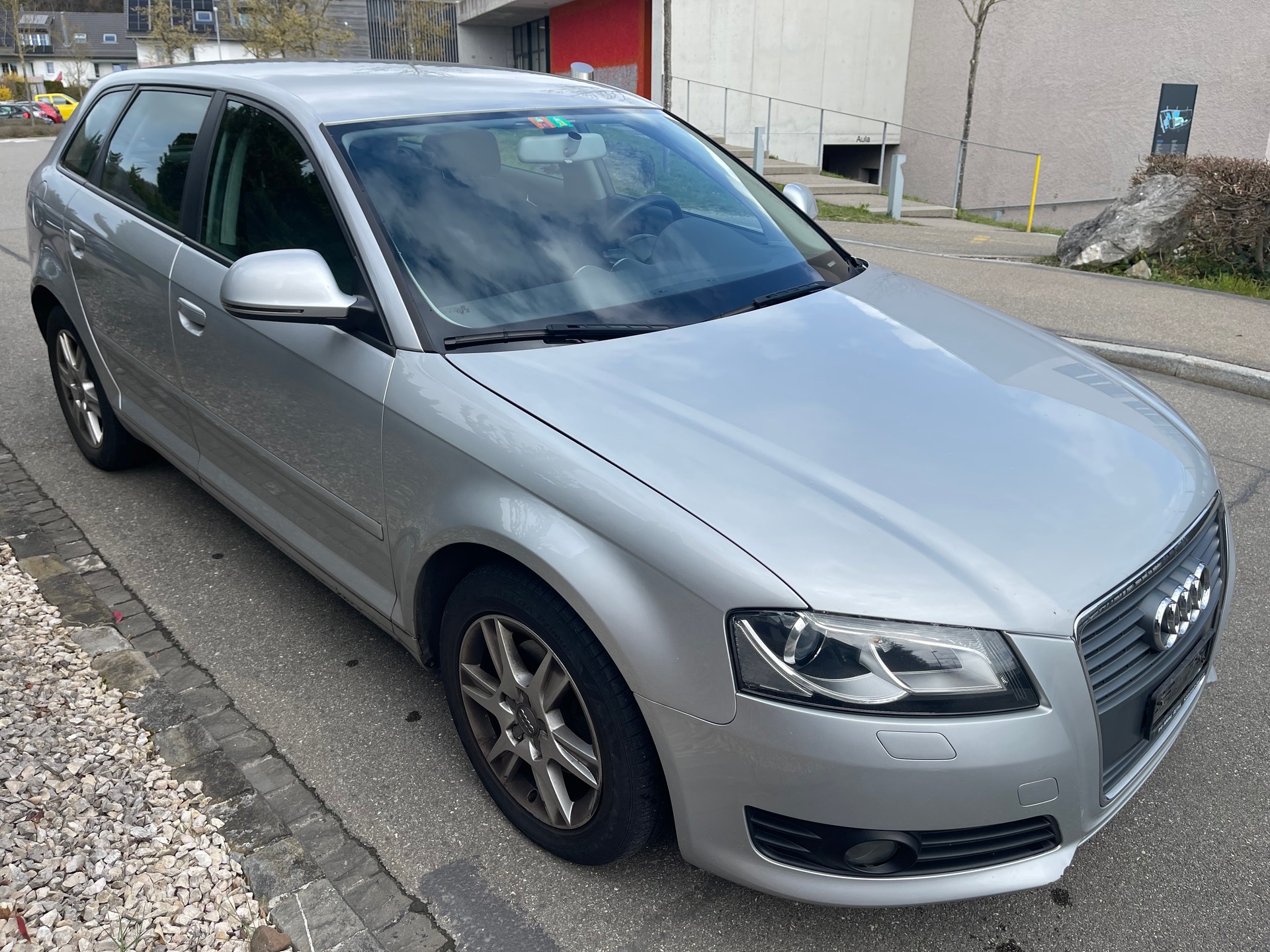 AUDI A3 Sportback 1.8 TFSI Ambition-image-4