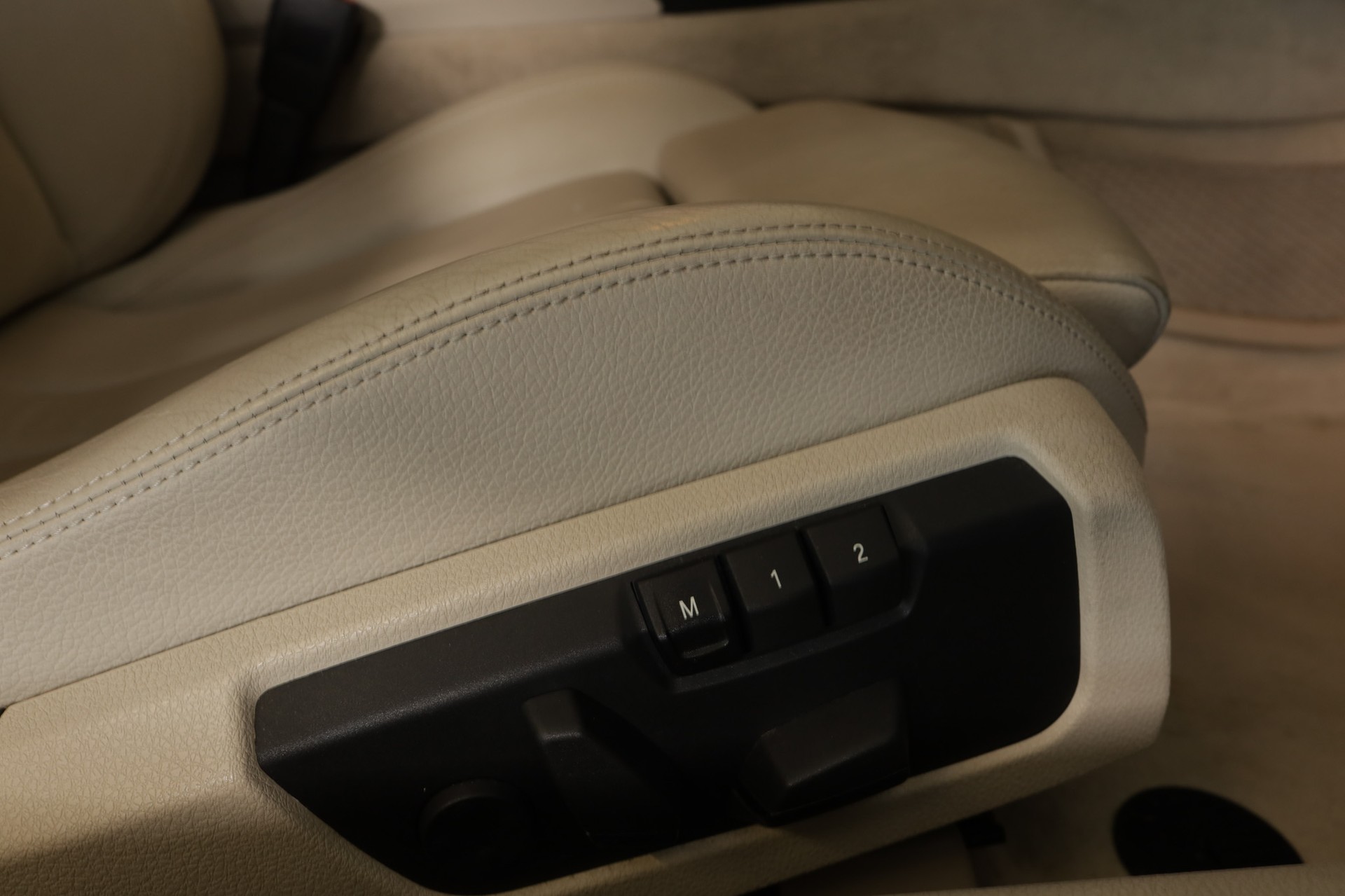 BMW 640d Coupé xDrive-image-15