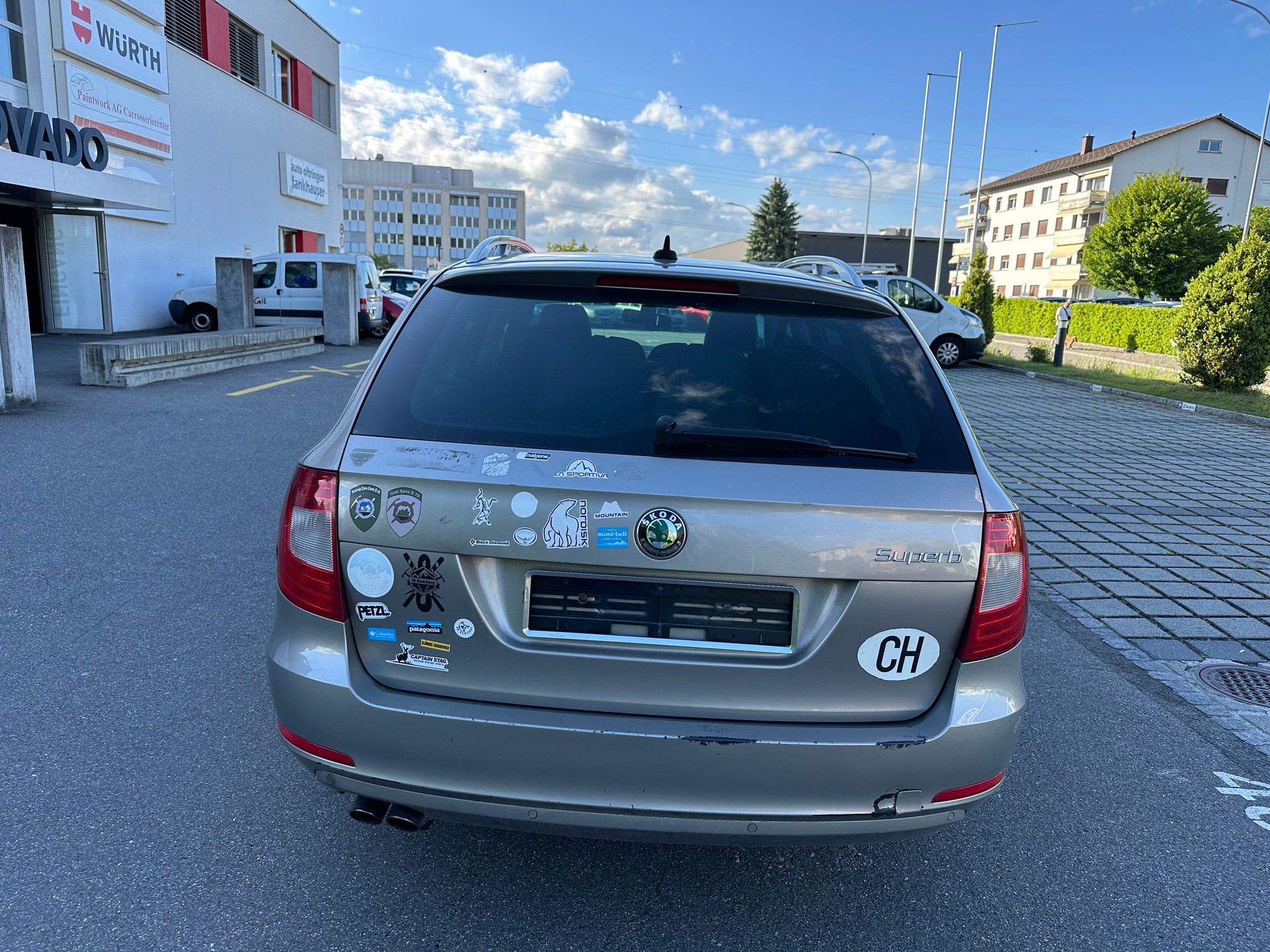 SKODA Superb Combi 2.0 TDi Elegance 4x4 DSG-image-4